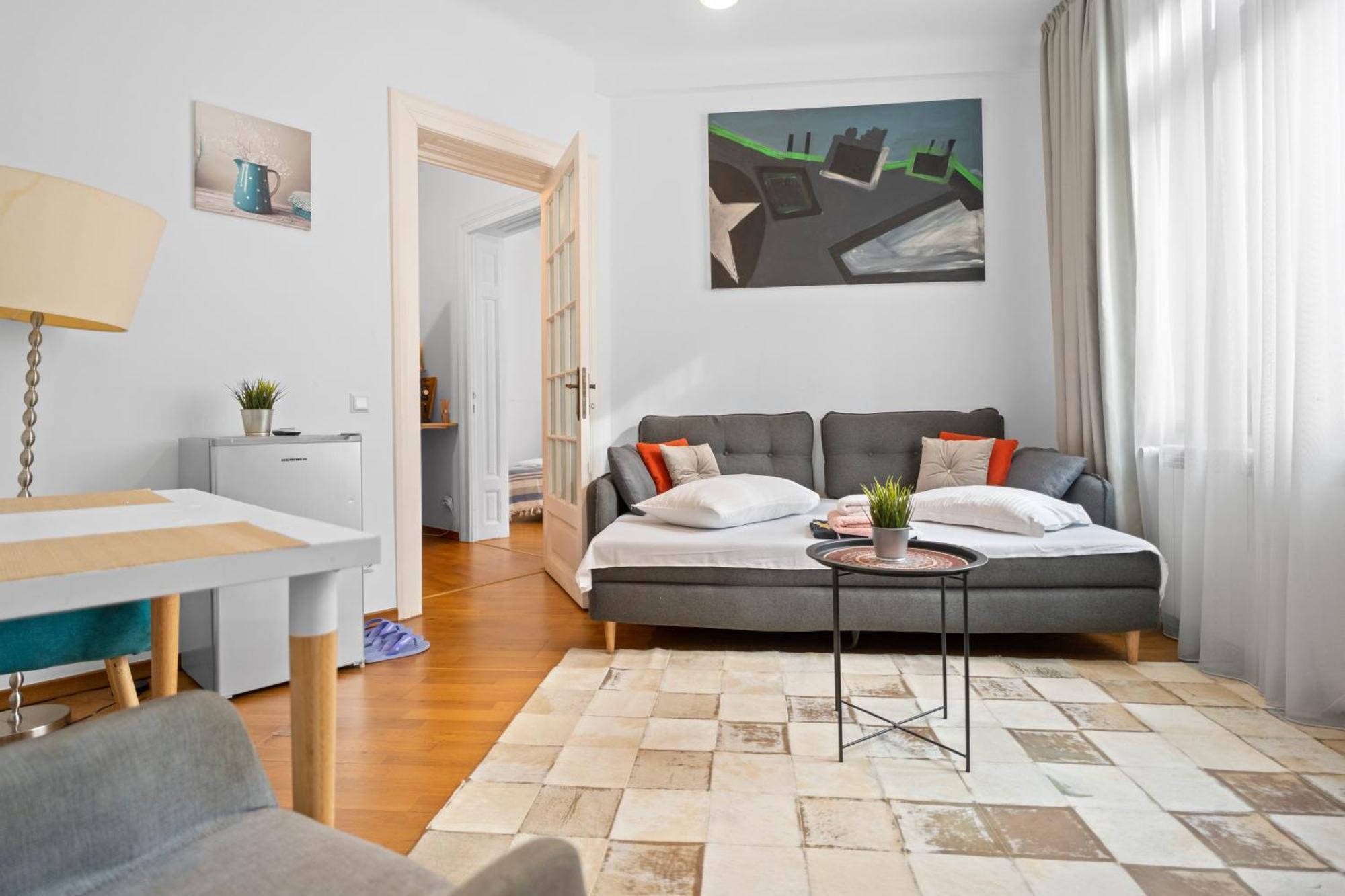 Golden Residences - & Penthouse In Old Town Apartment *