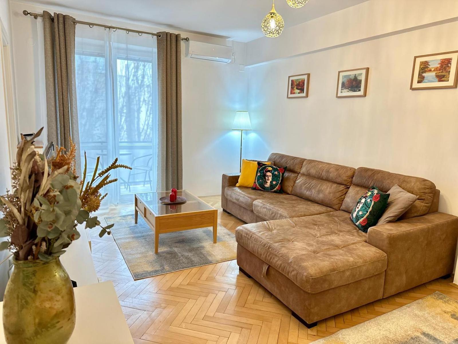 2rooms Universitate-old Town Apartment *