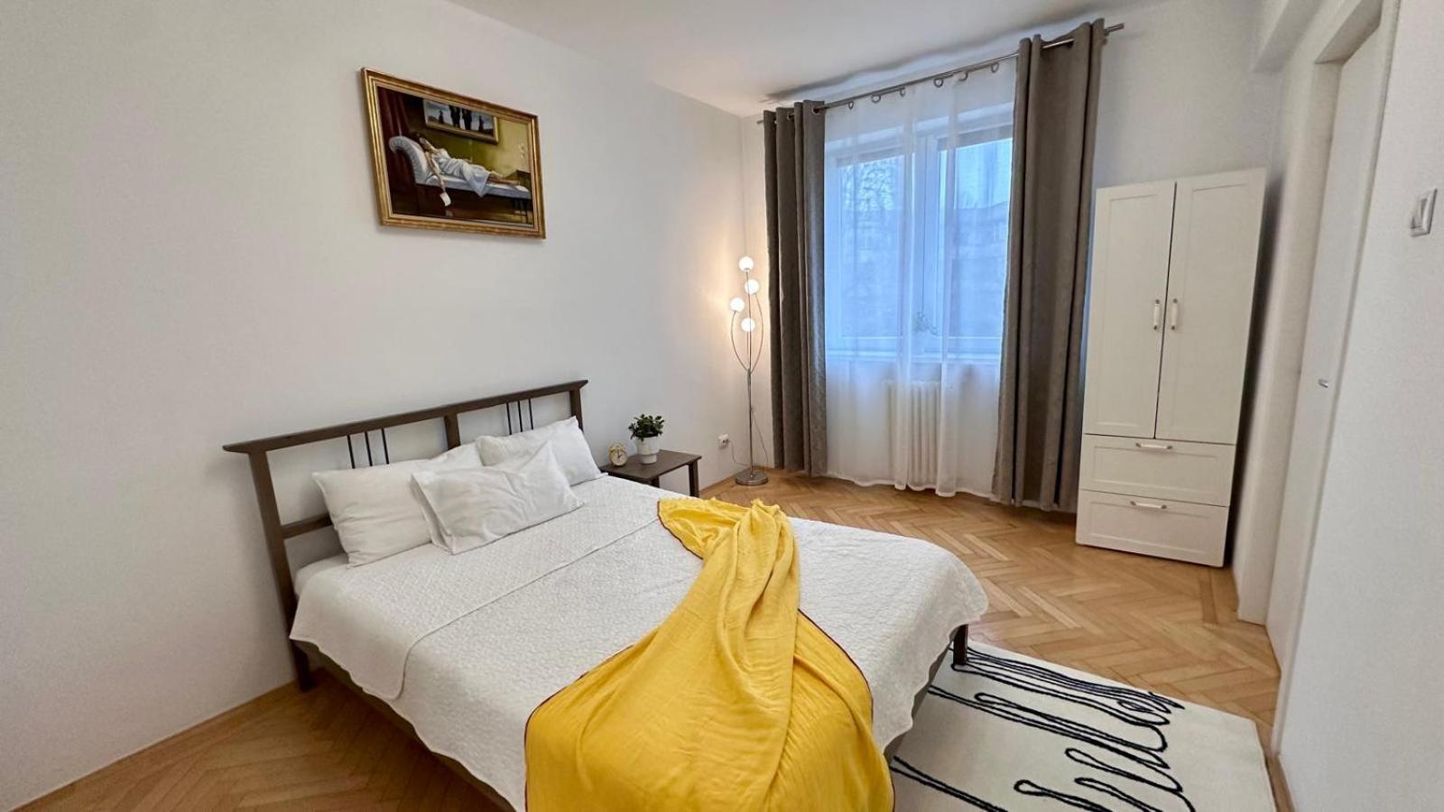 2rooms Universitate-old Town Apartment *