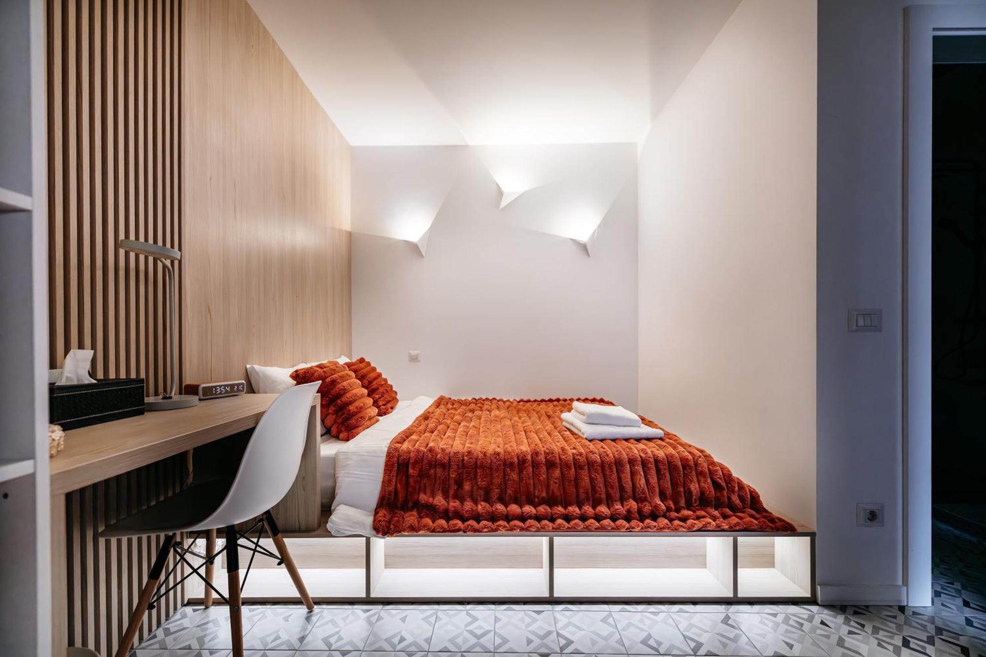 Apartment Piata Romana - Mendeleev 33