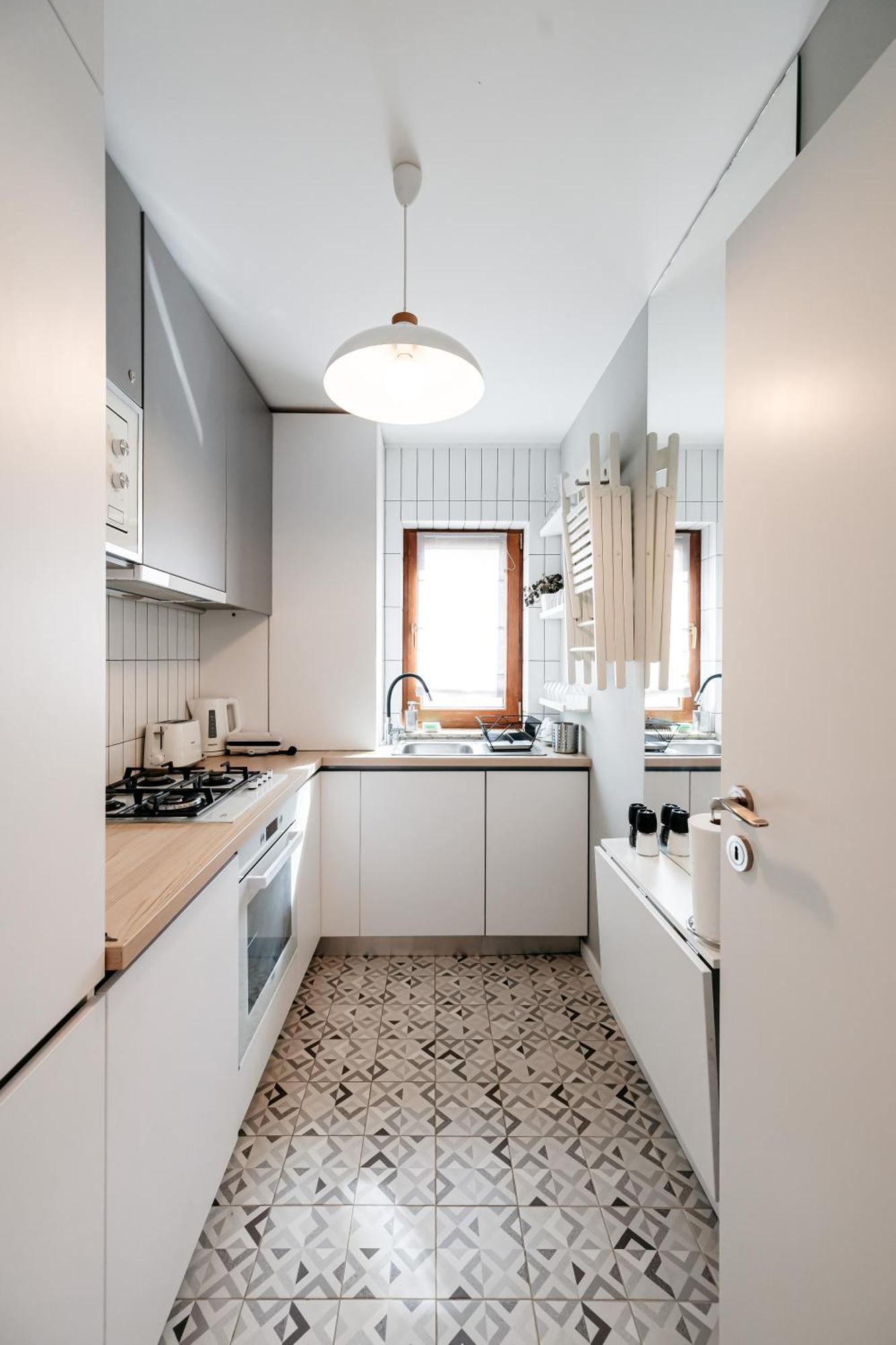 Piata Romana - Mendeleev 33 Apartment