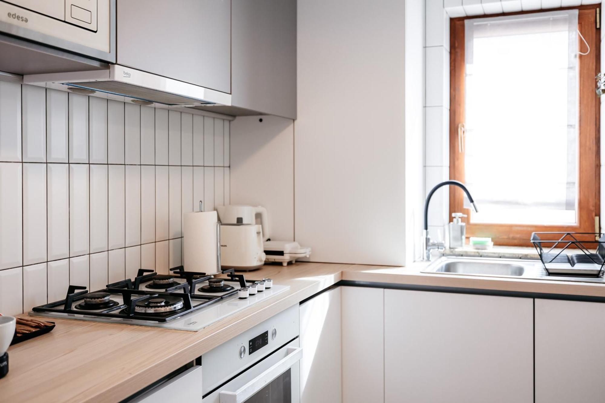 Apartment Piata Romana - Mendeleev 33 Bucharest
