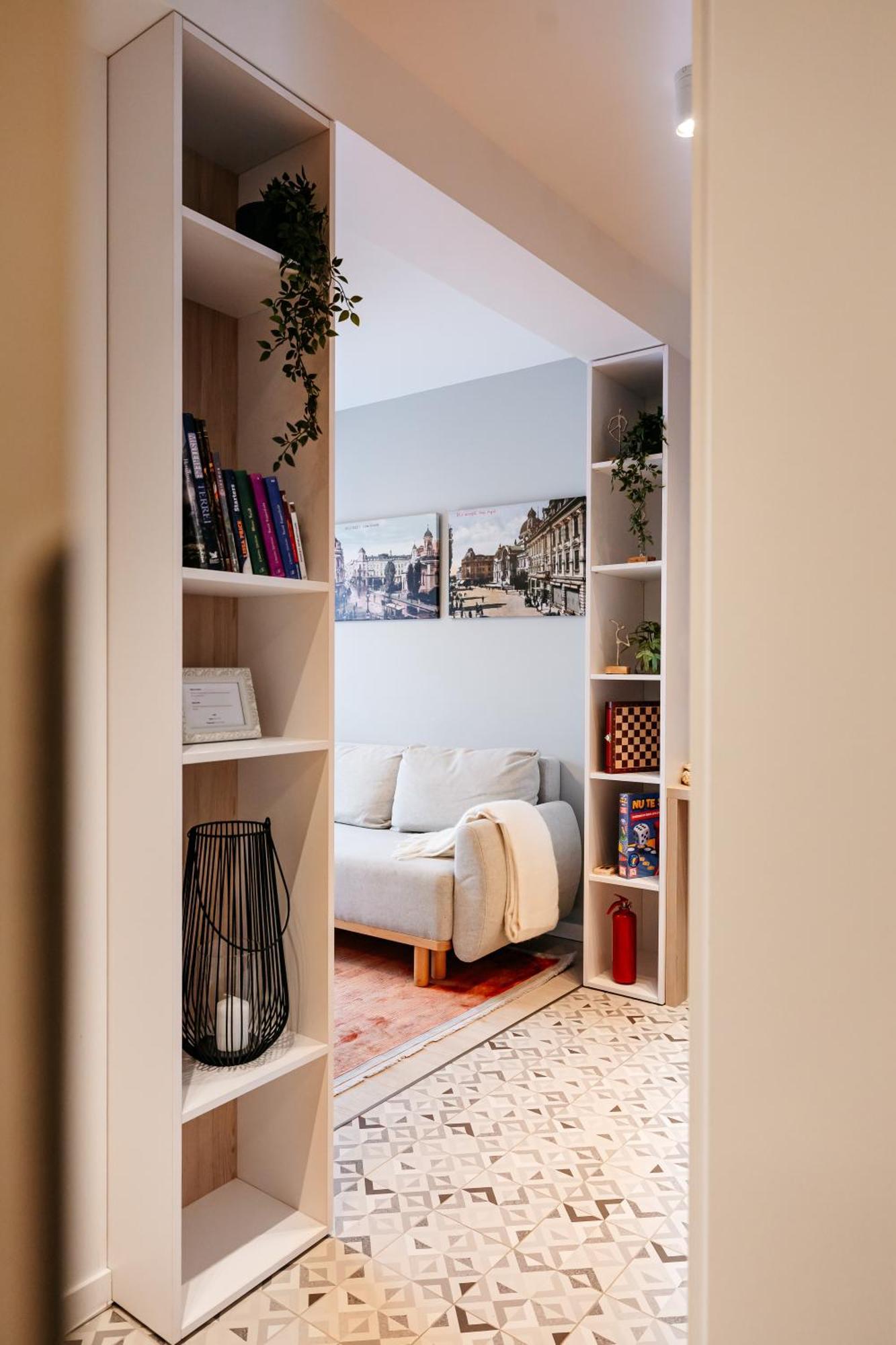 Apartment Piata Romana - Mendeleev 33 Bucharest