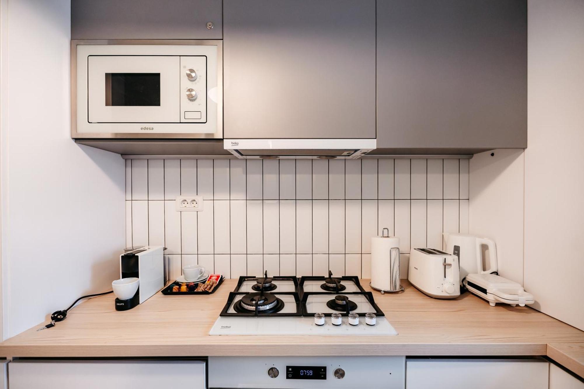 Apartment Piata Romana - Mendeleev 33