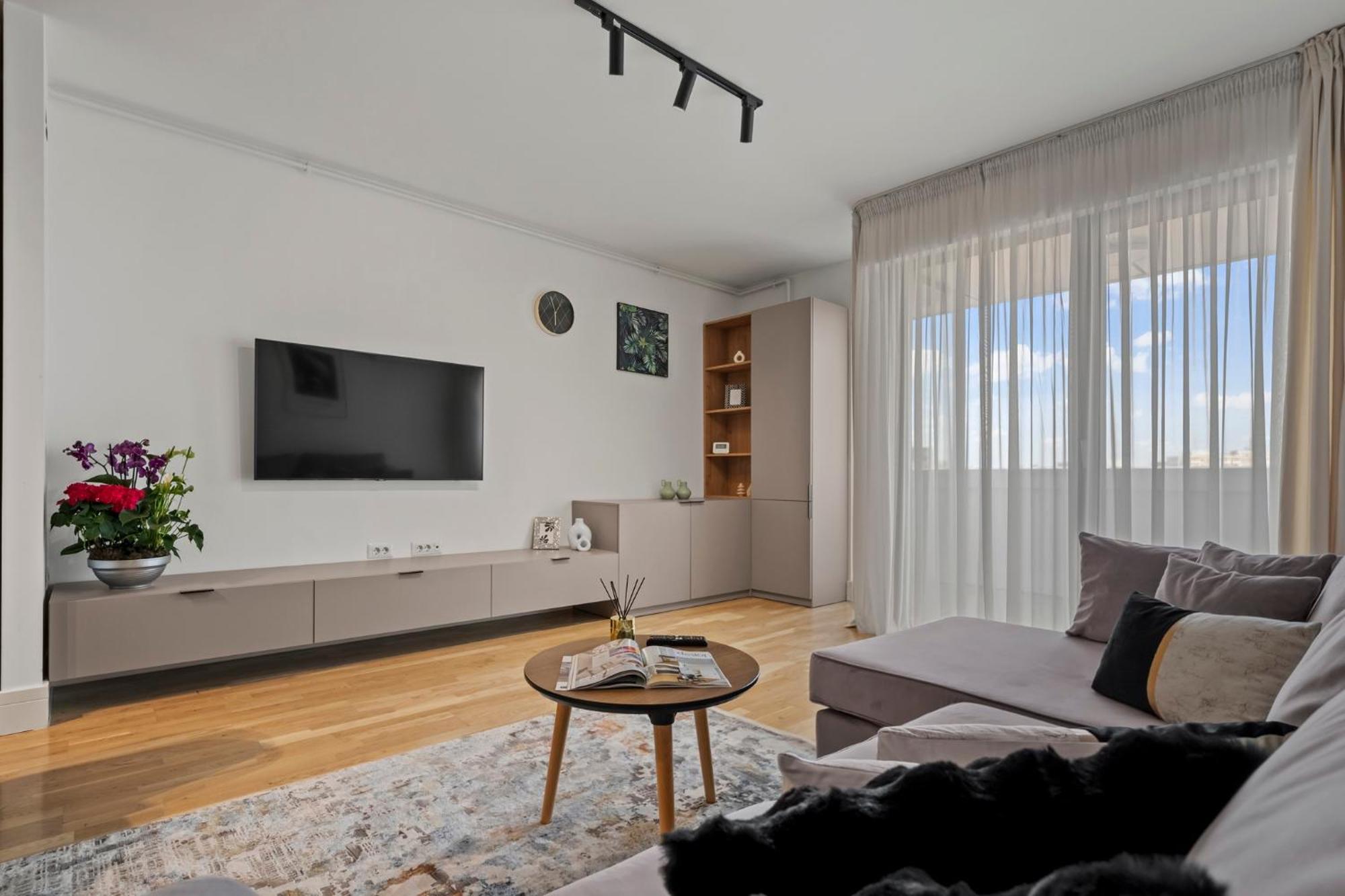 Apartament The Address *