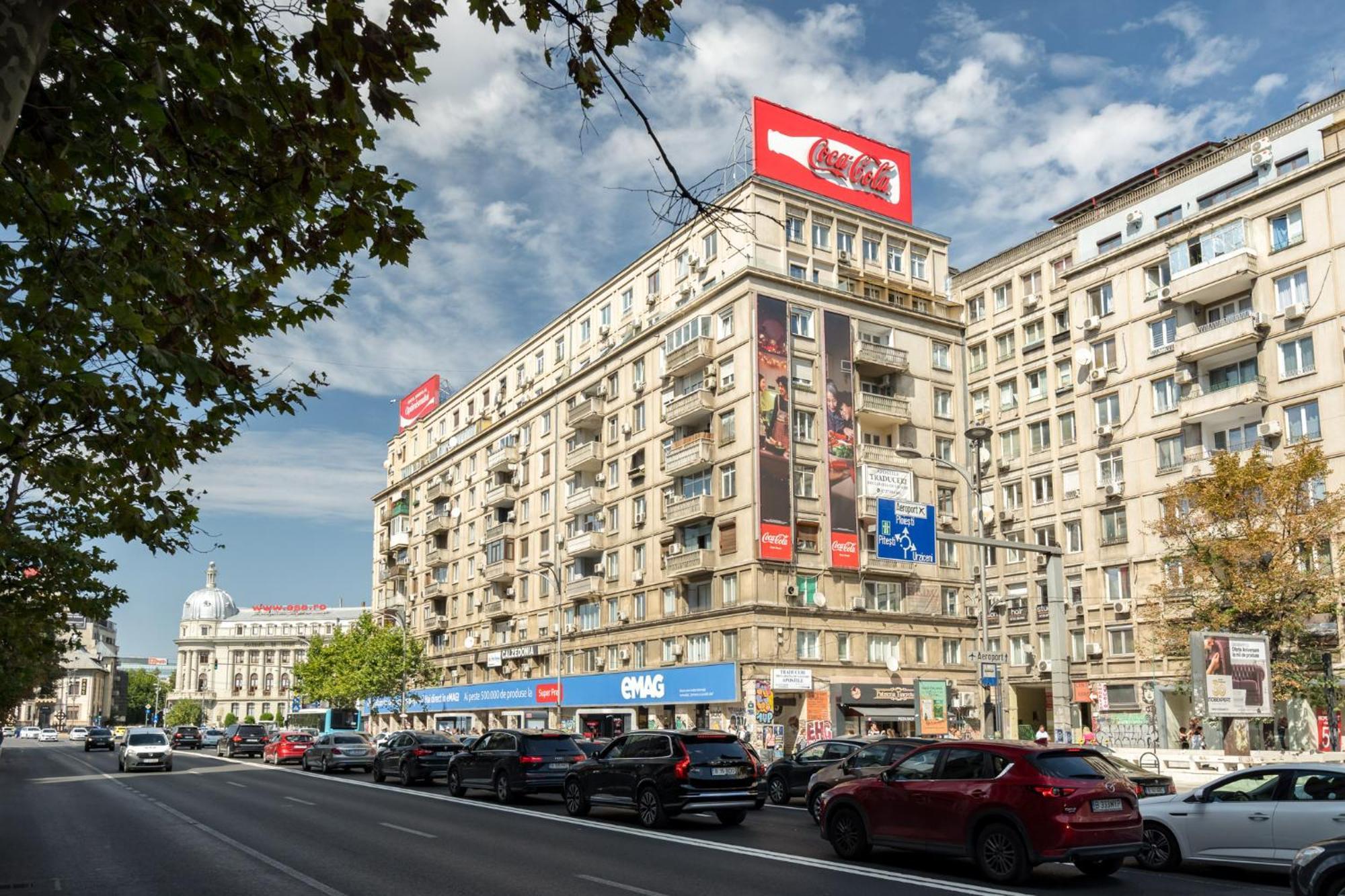 Oasis Romana Square * Bucharest