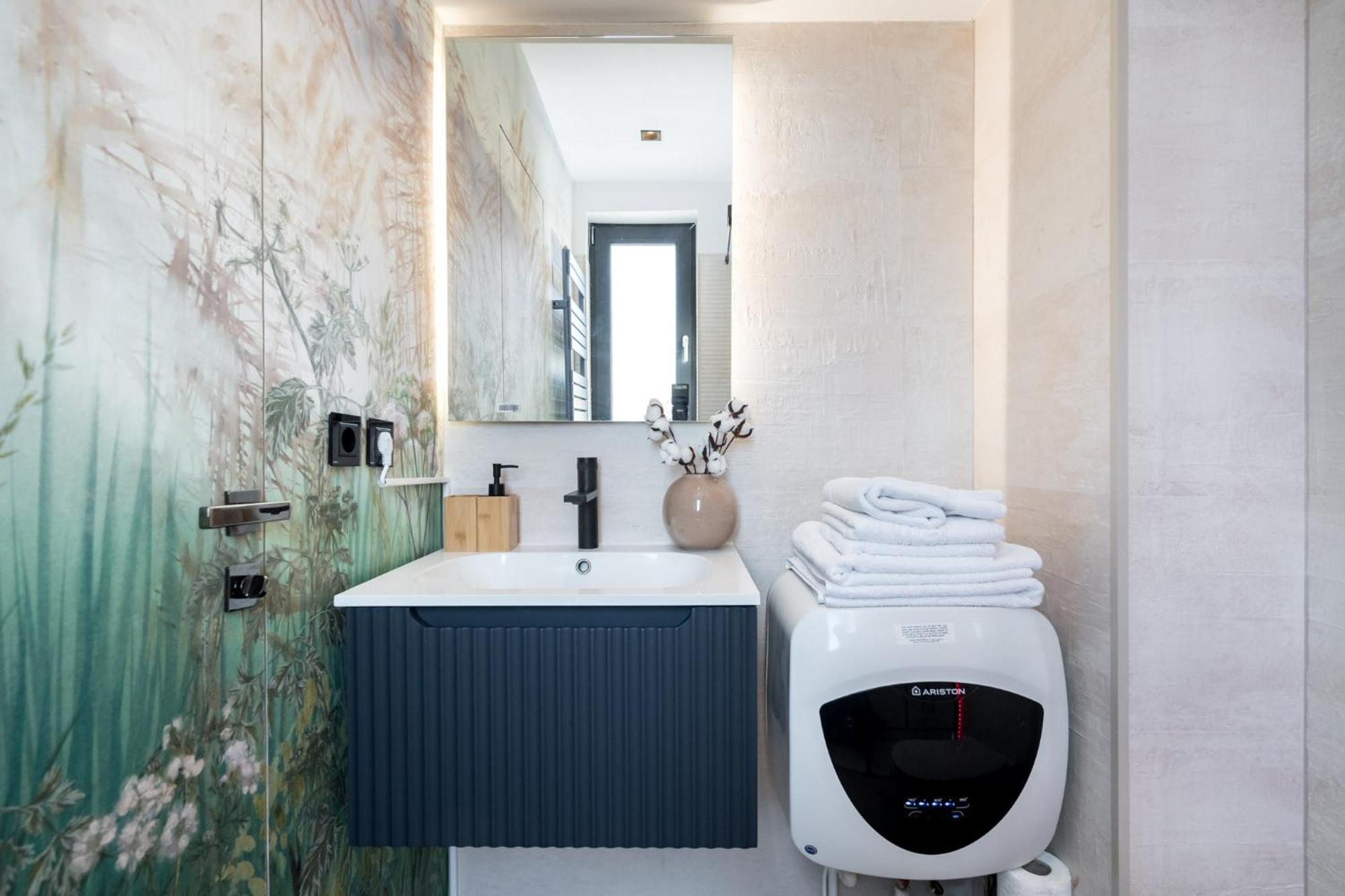 Oasis Romana Square Apartment