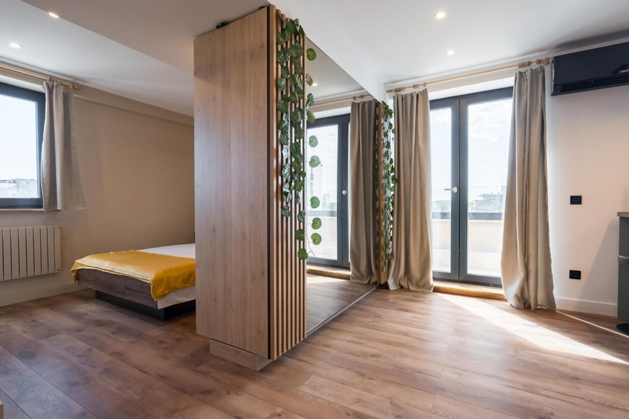 Oasis Romana Square Apartment *