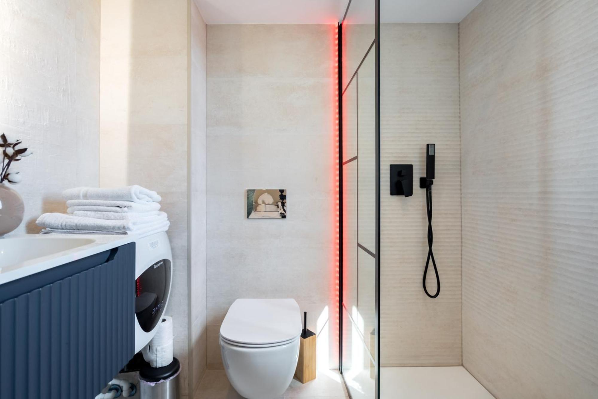 Oasis Romana Square Apartment