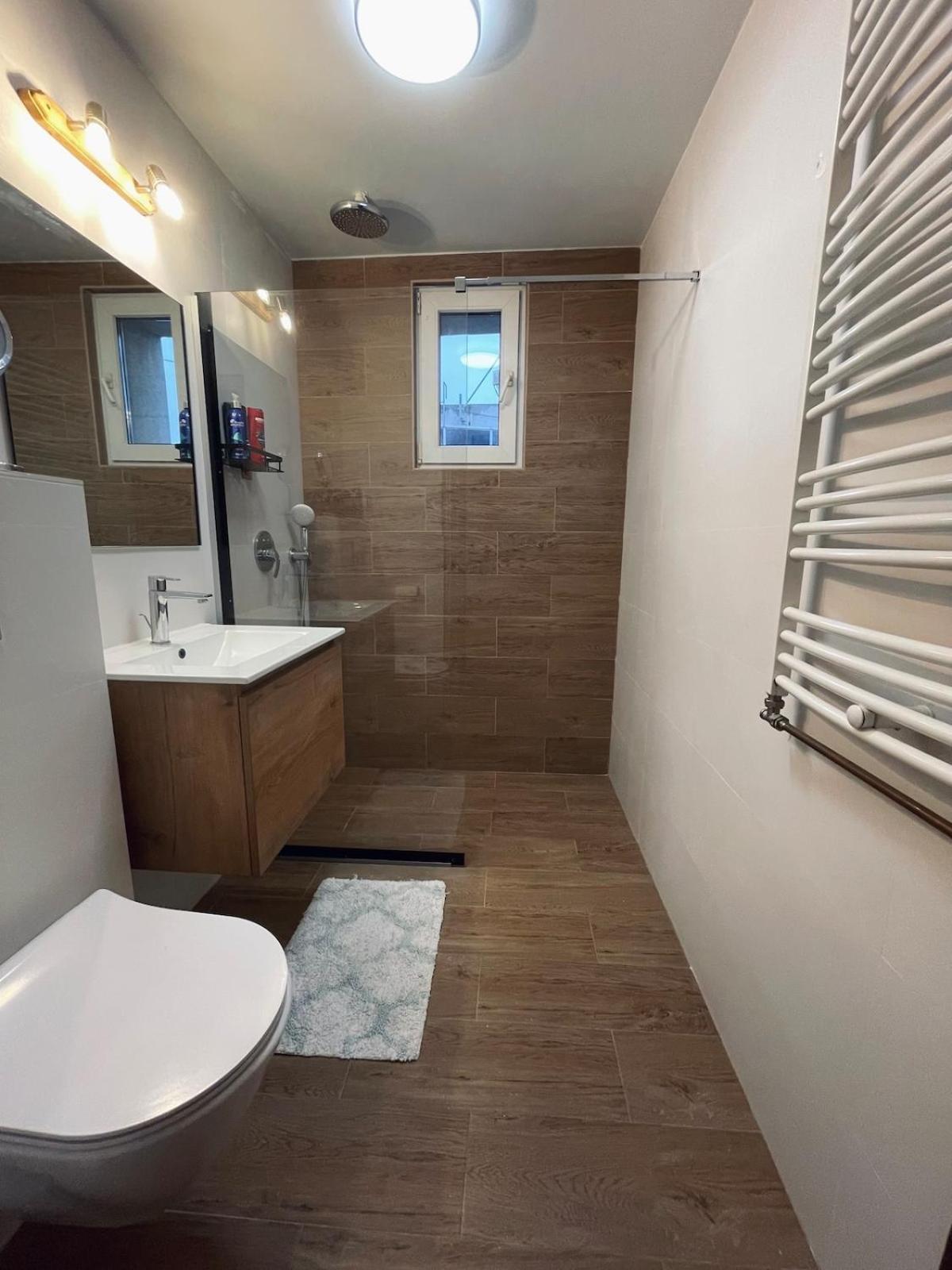 Campalaluna Cozy - Kids Friendly Apartment Bucharest