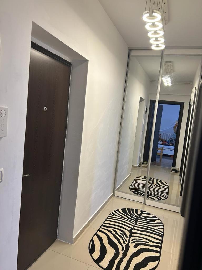Apartment Lux 46 Meters Bucharest