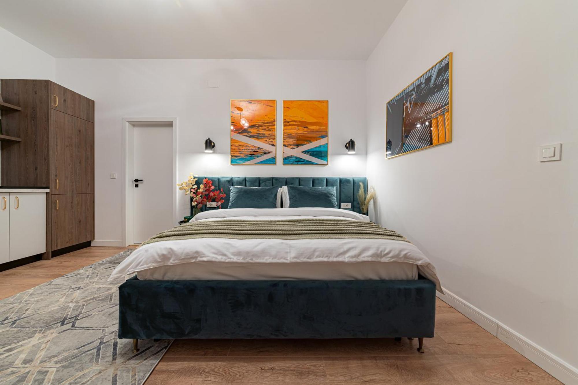 Square Haven A - Modern With Air Conditioning