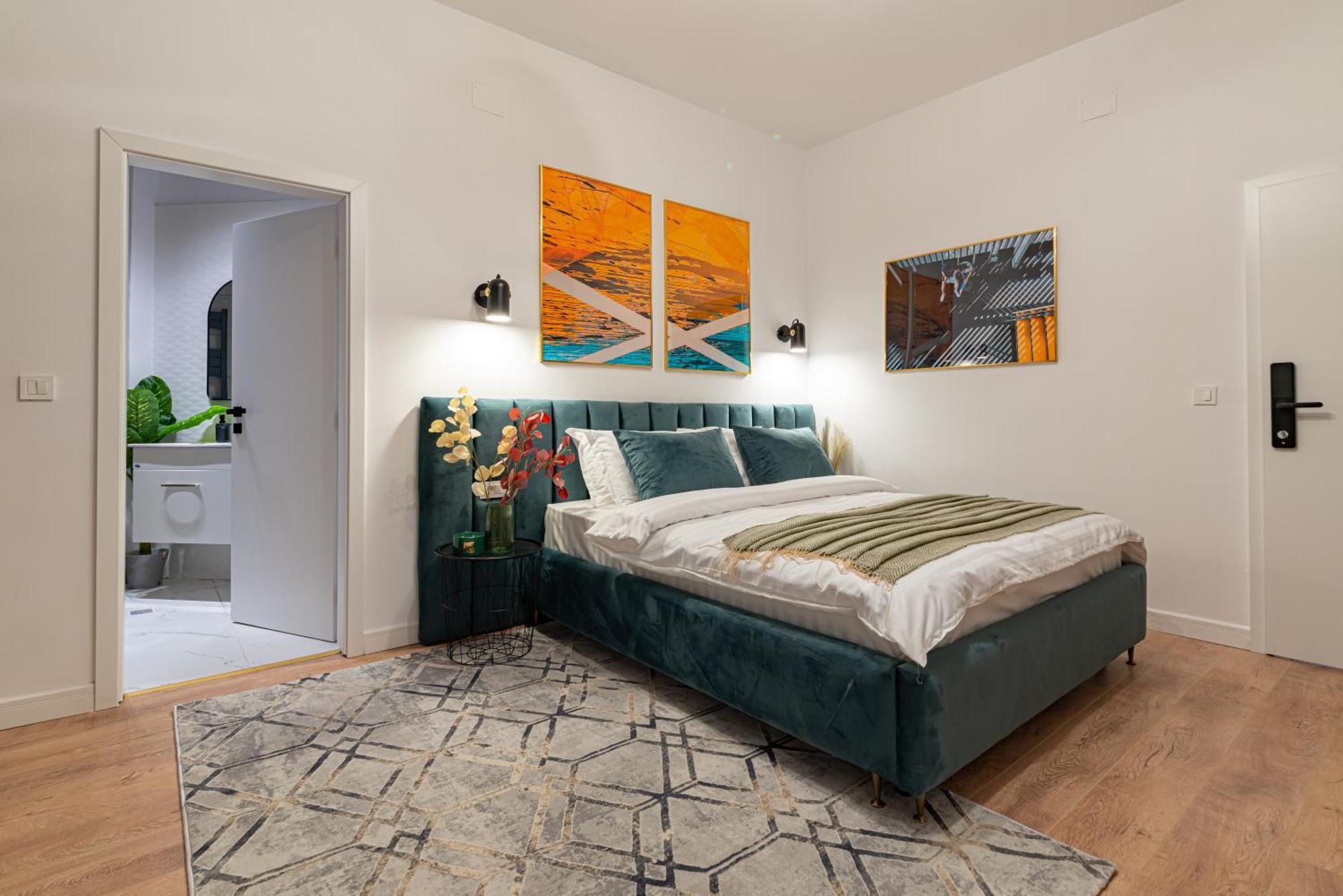 Square Haven A - Modern With Air Conditioning