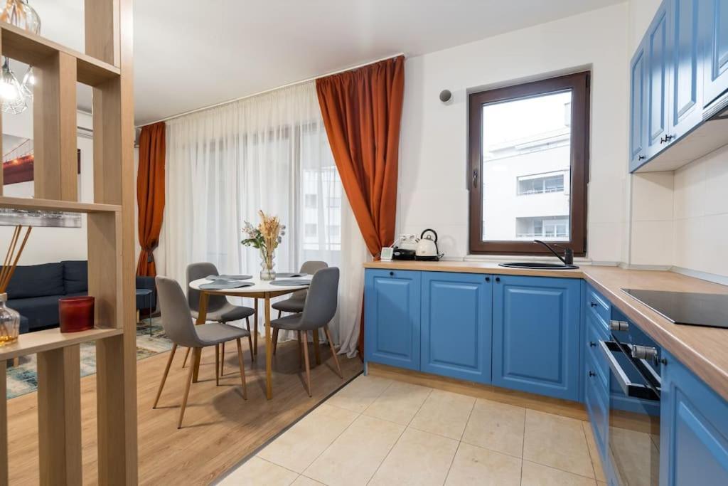 Urban Vogue - Soho Apartment Bucharest