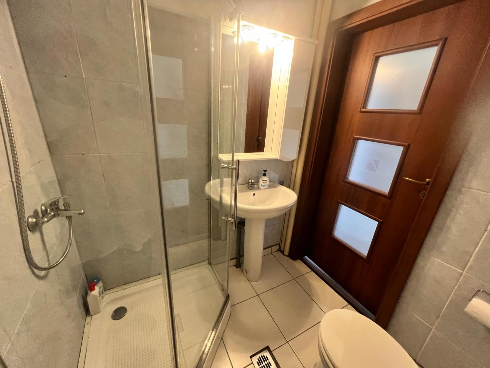 Apartment Cozy In Center! Bucharest