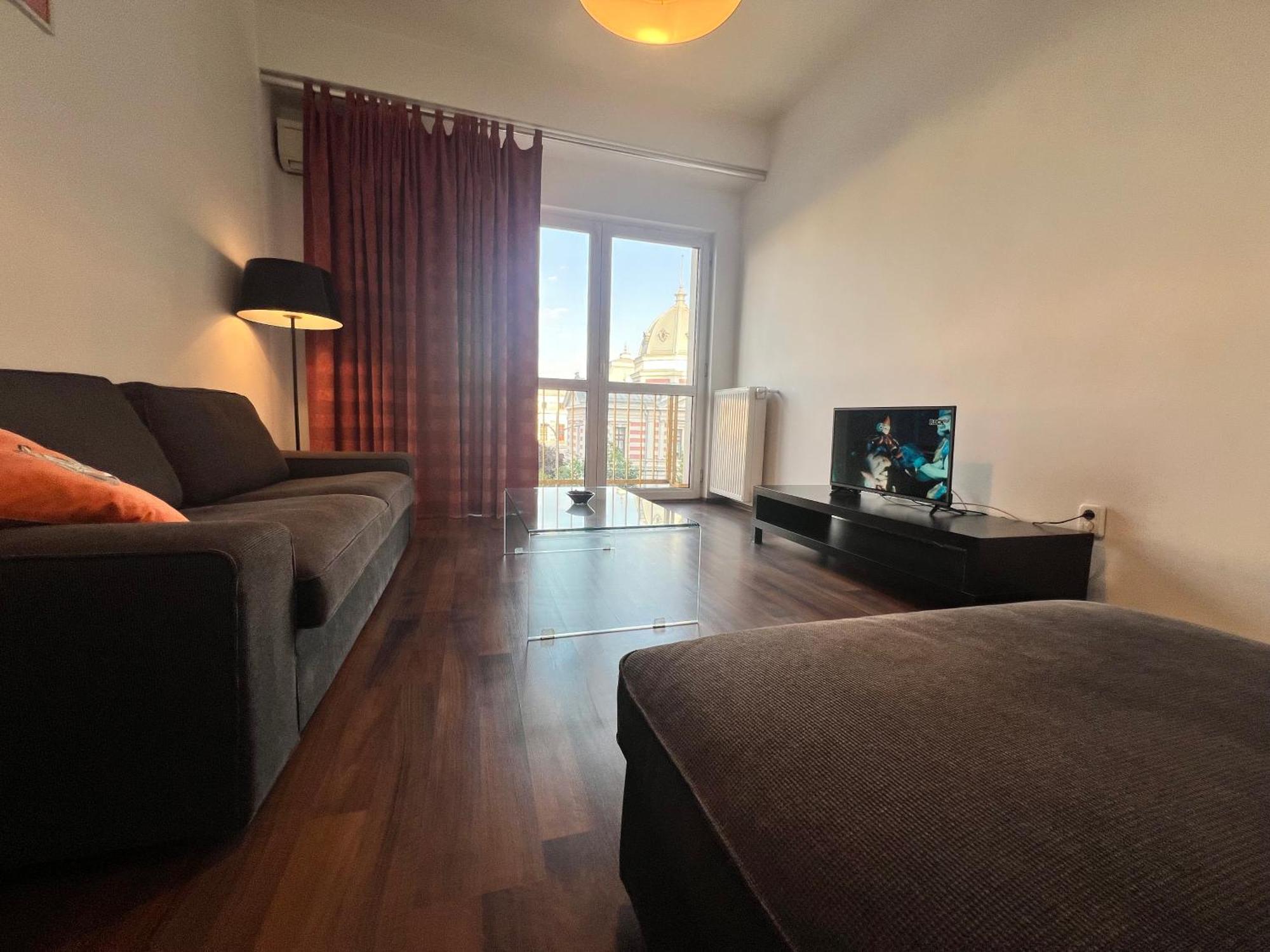 Apartment Cozy In Center! Bucharest