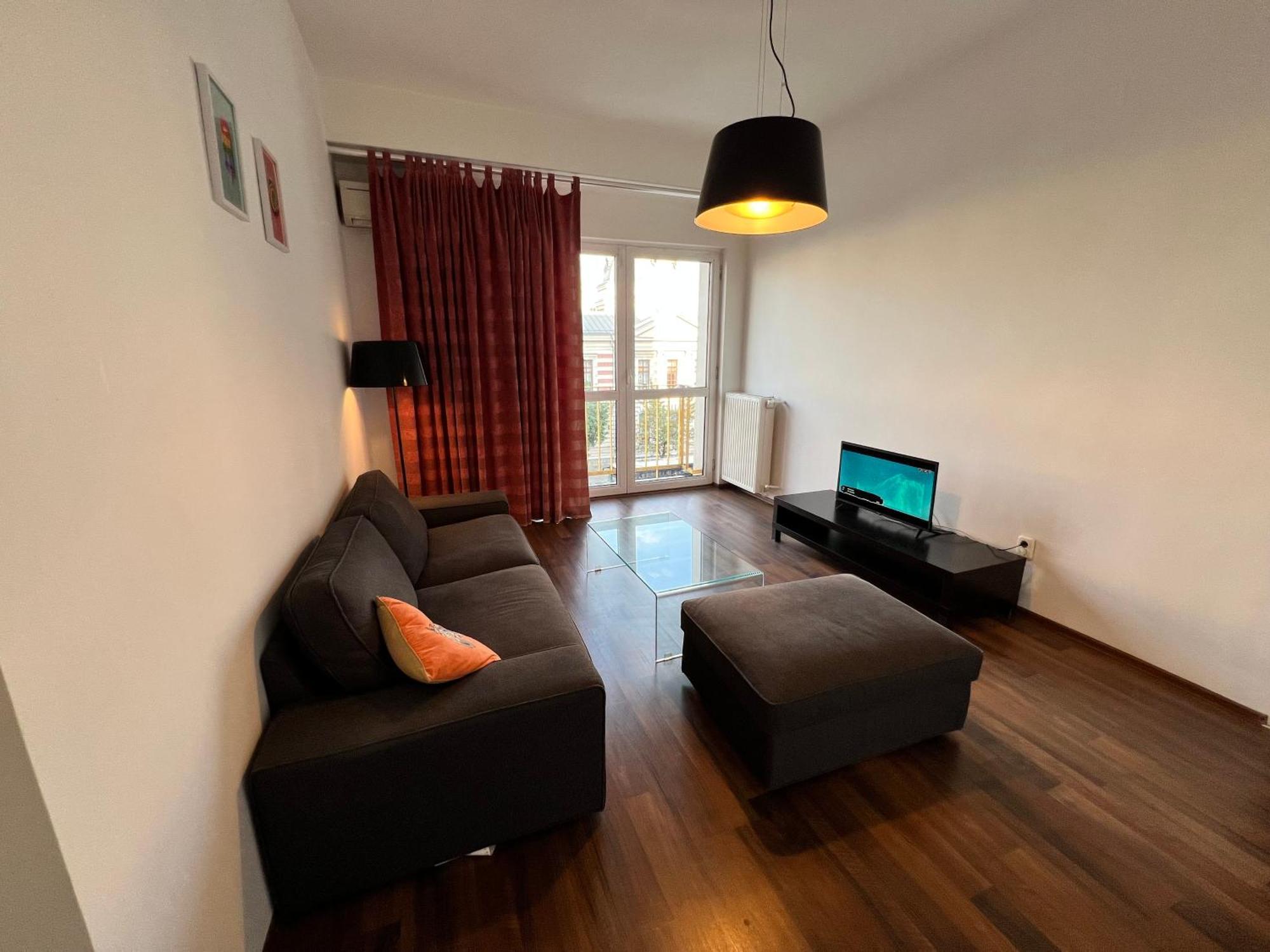 Apartment Cozy In Center!