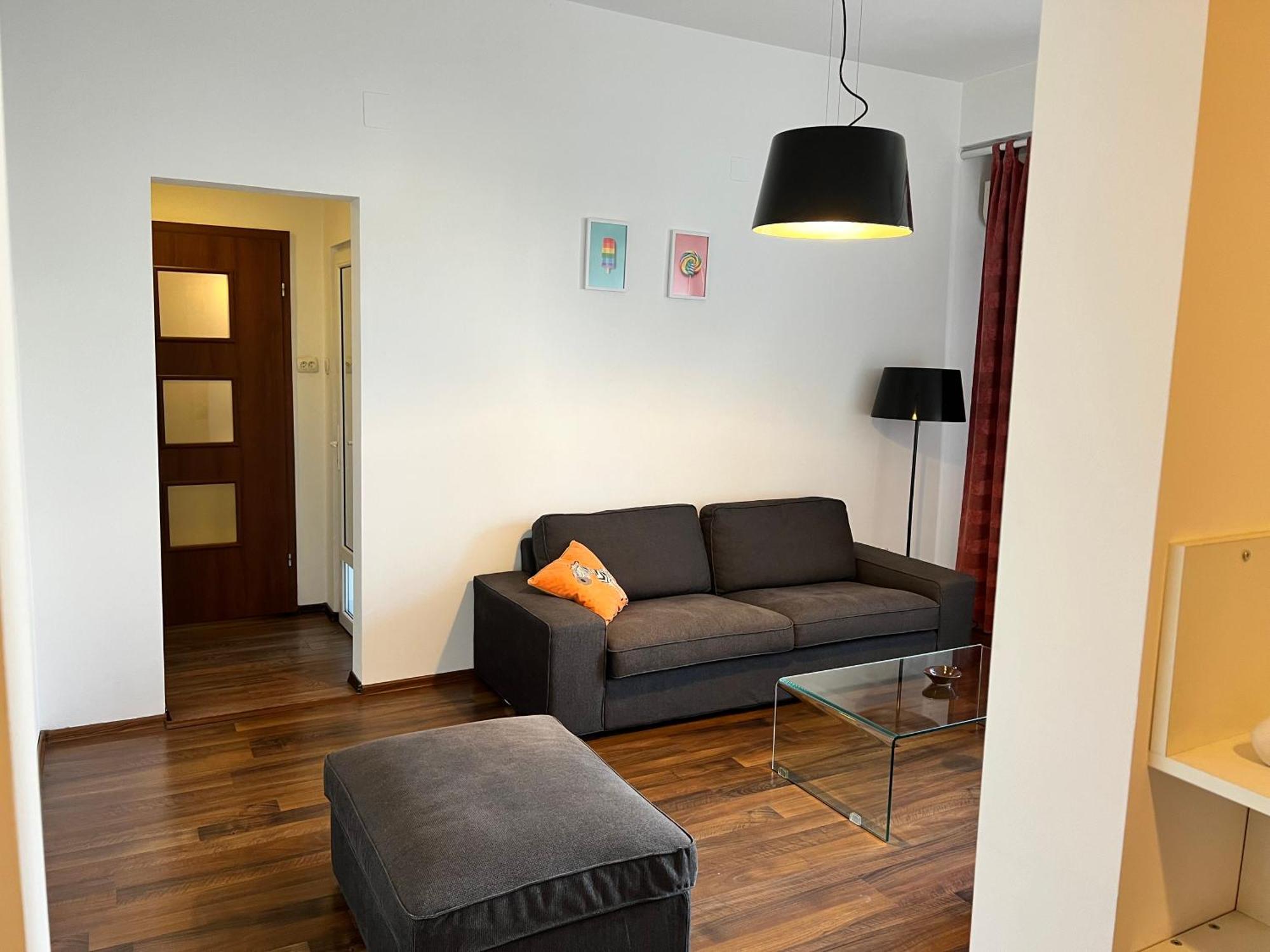 Apartment Cozy In Center! *