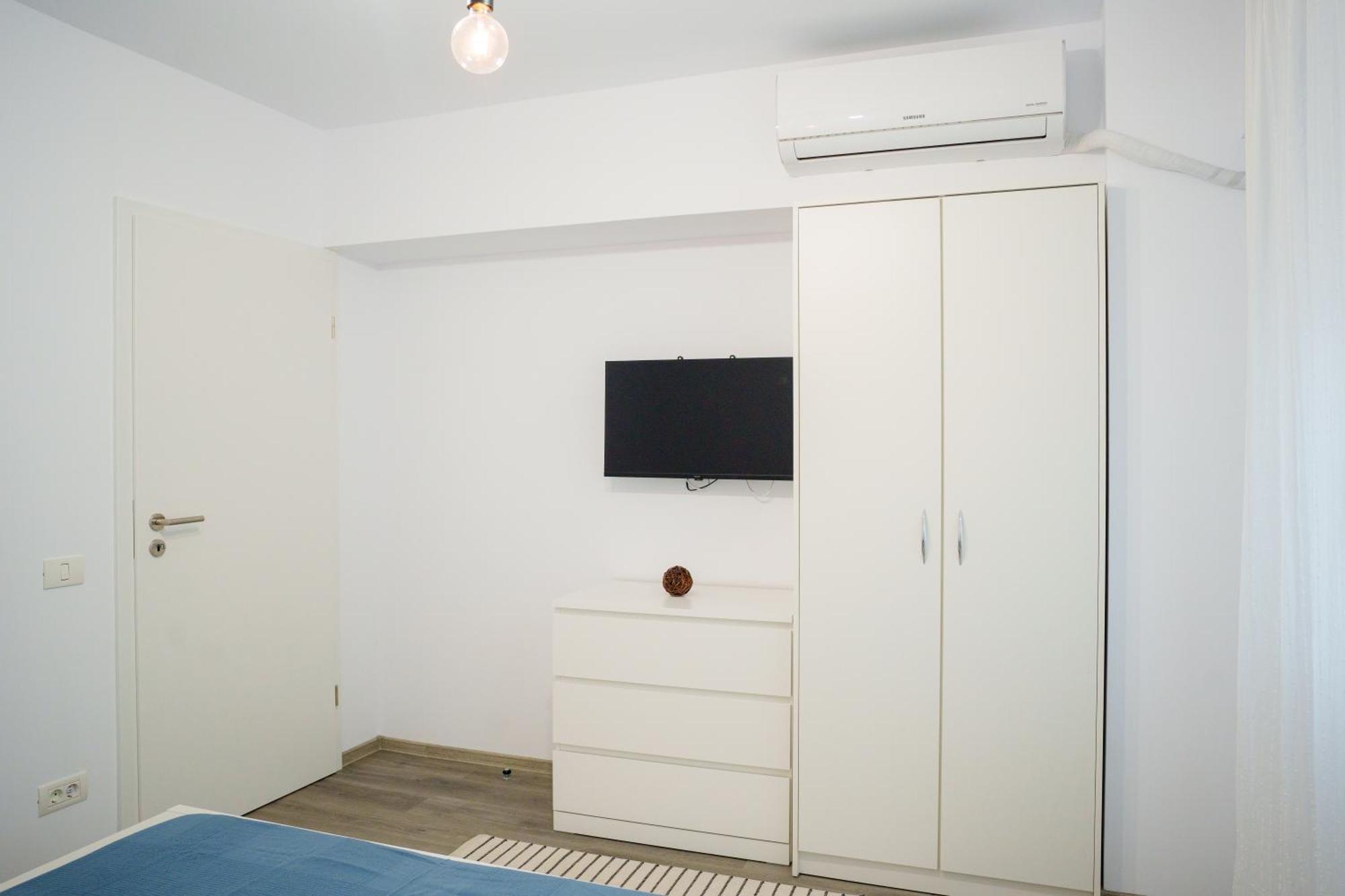 Urban House Apartment
