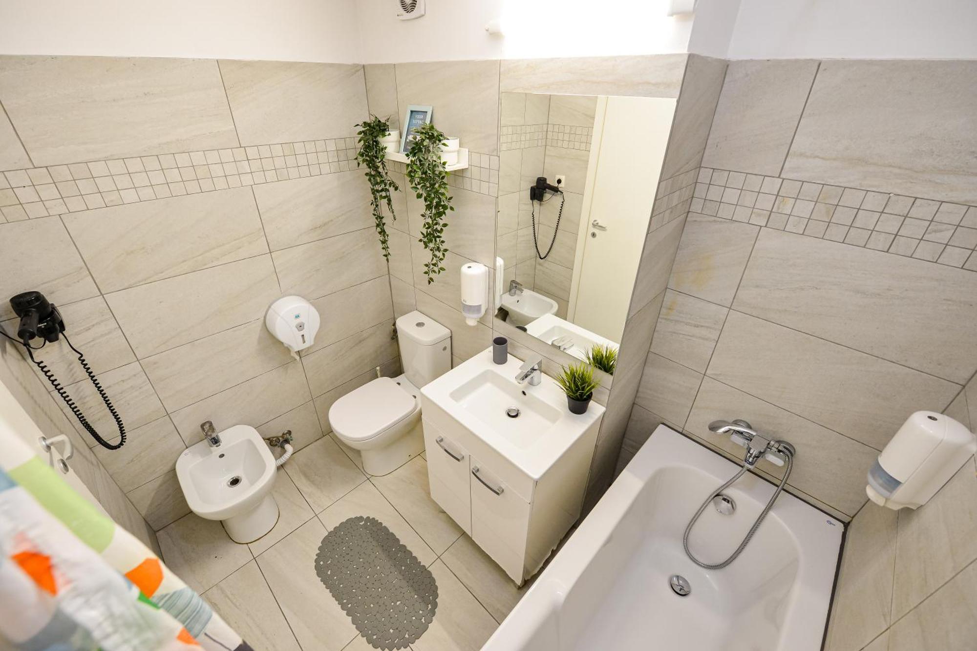 Dracula Adventure Tours Apartment Bucharest