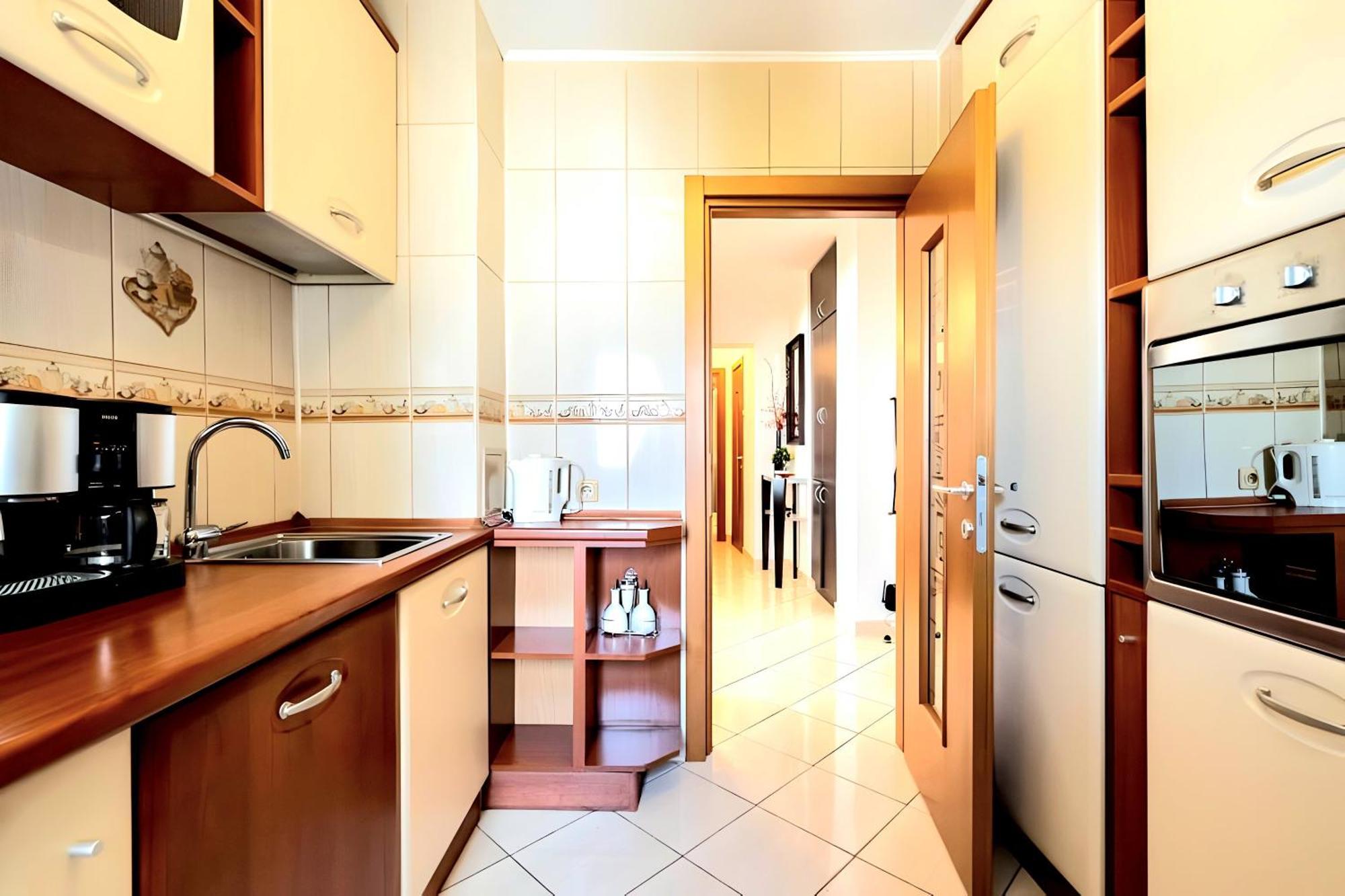 Apartment 2bdr Spacious And Comfy Flat With Amazing Views - Landmark & *