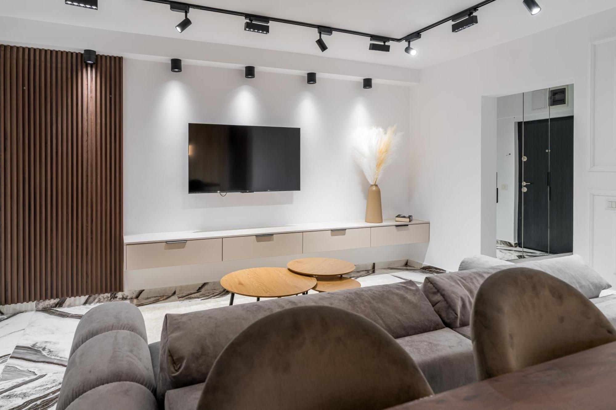 Ultra-modern Luxury - Spacious & Elegant * Bucharest