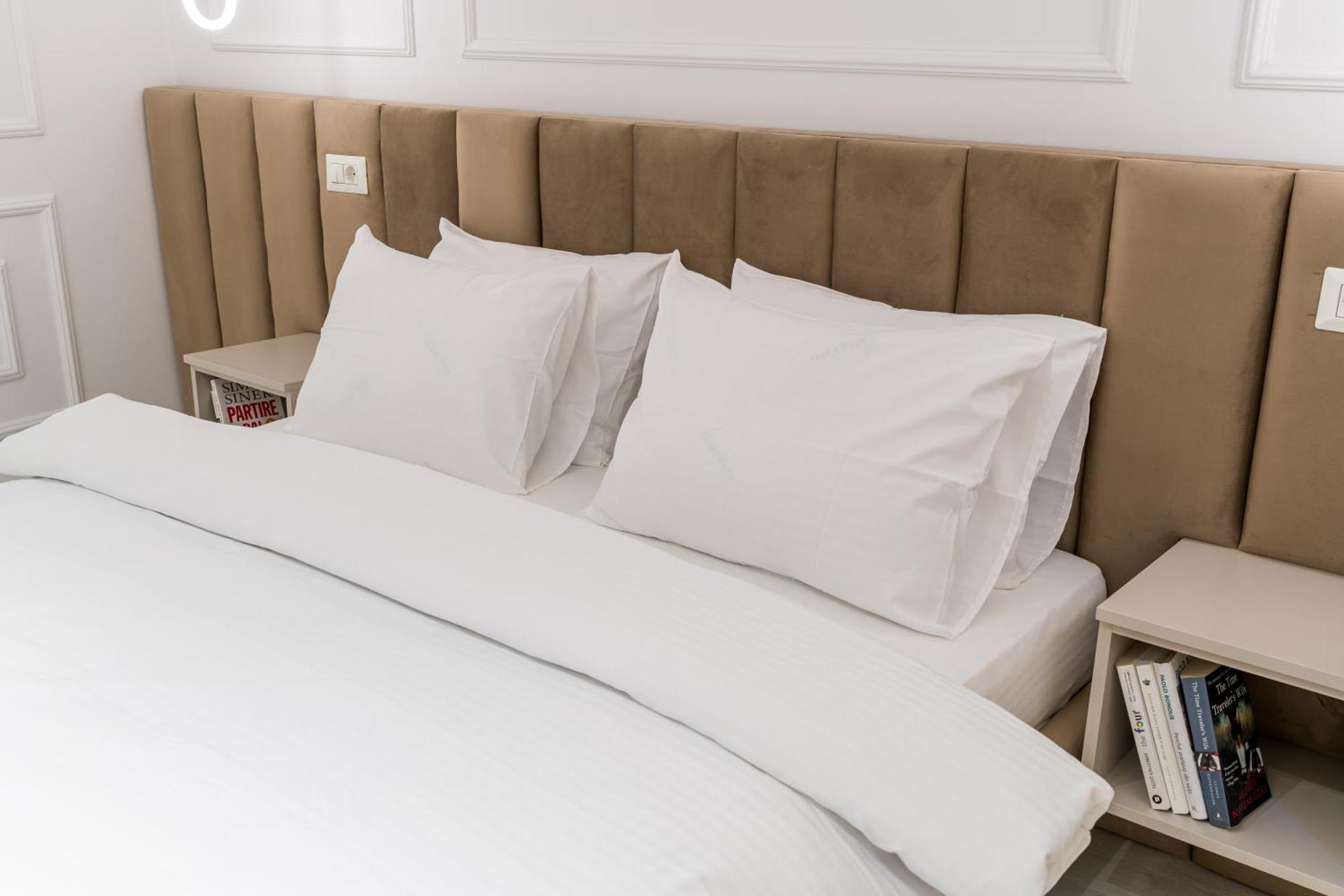 Ultra-modern Luxury - Spacious & Elegant Apartment *