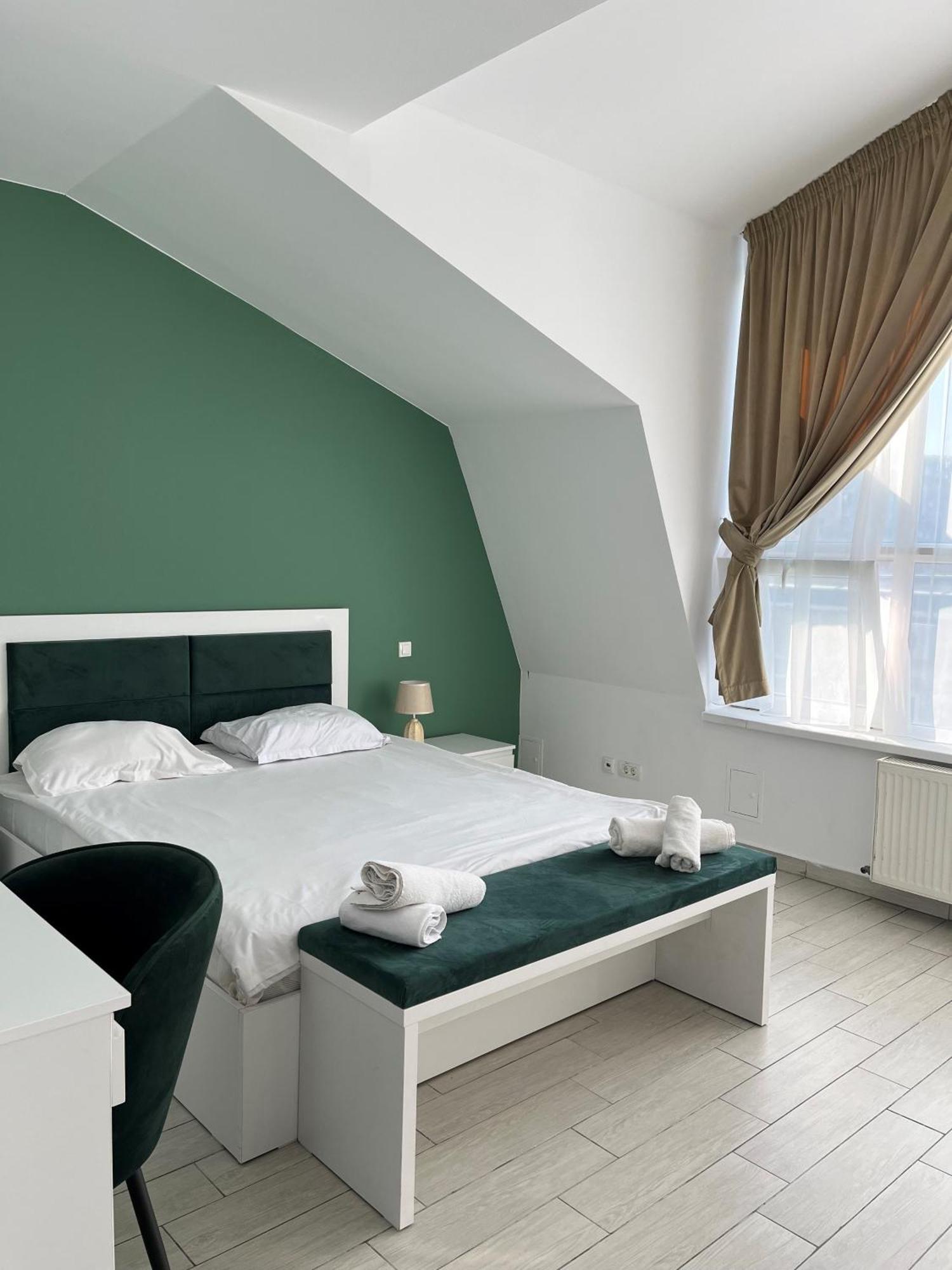 City Hotel Bucharest 2* Bucharest