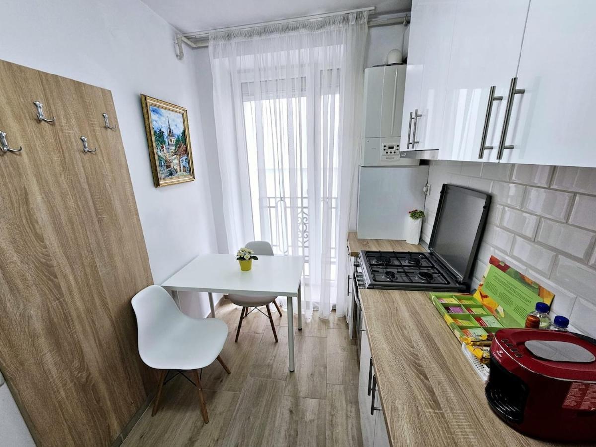 Modern & Cozy Cismigiu Park - Pop6