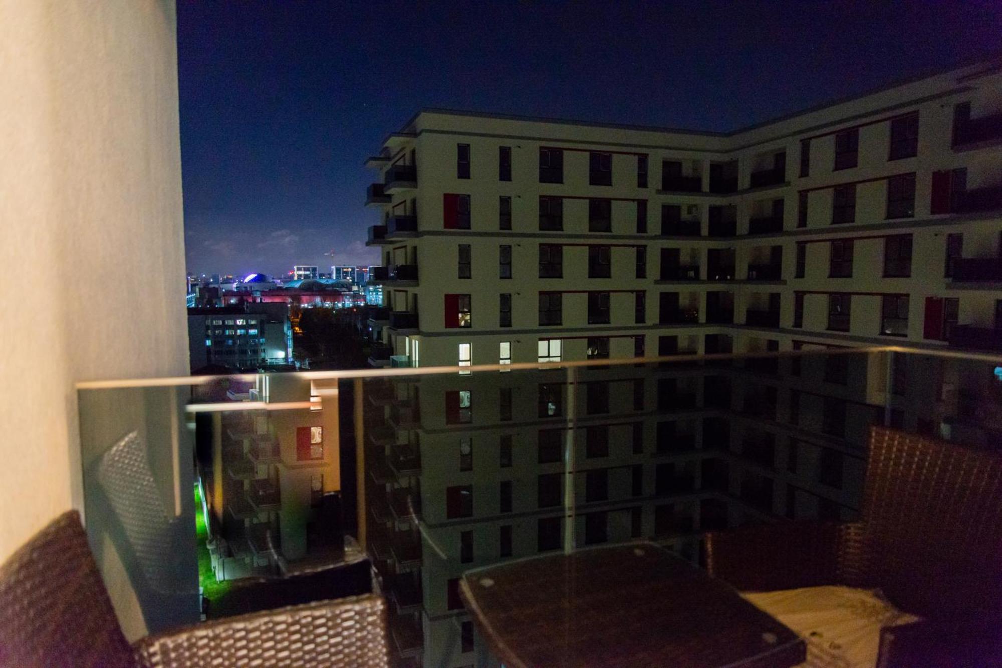 Plaza 2 Apartment *