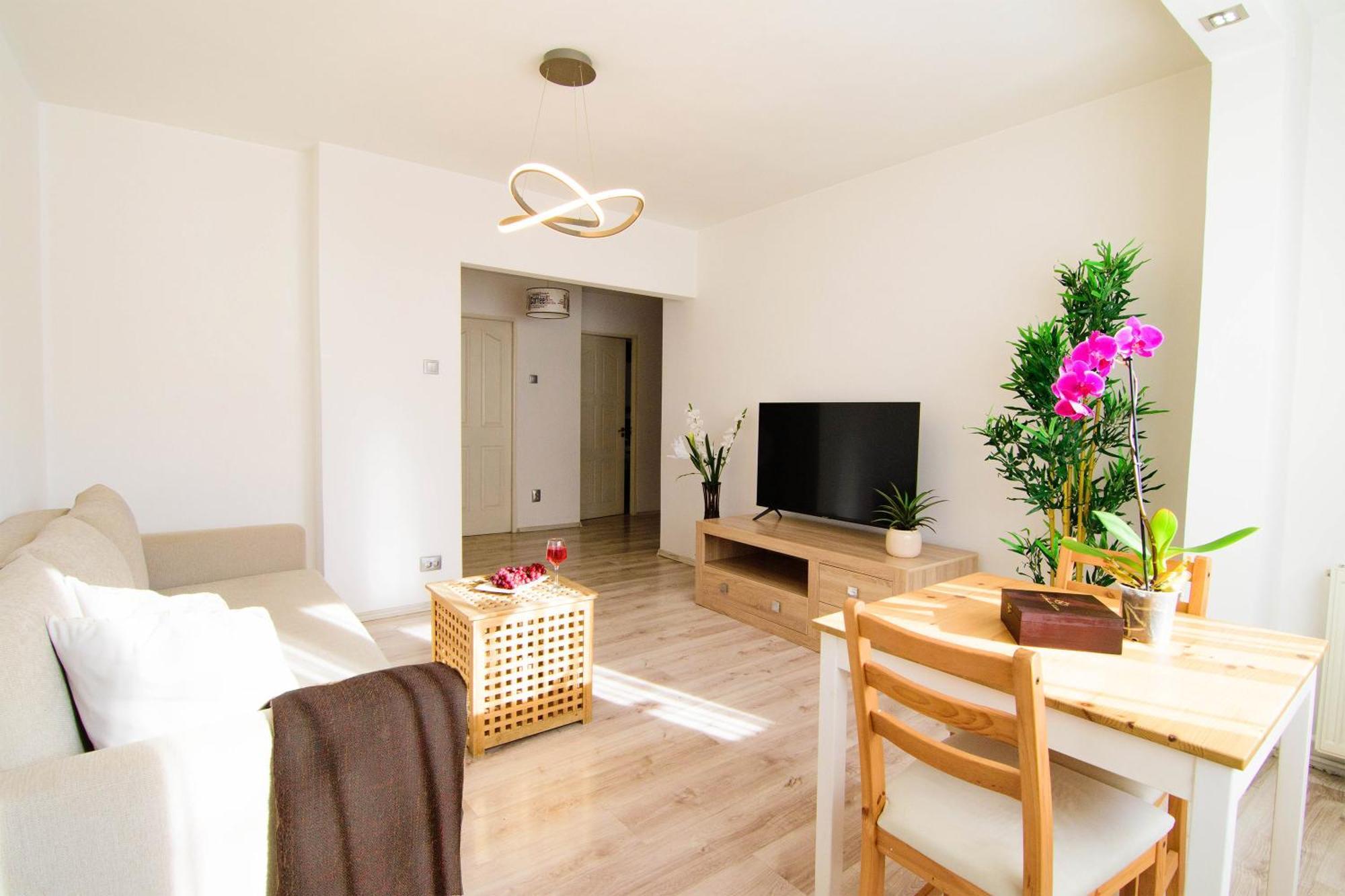 Apartment Center By Alia *