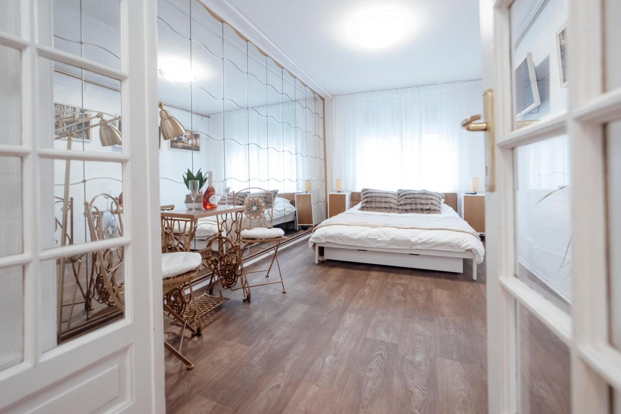 Luxe Art 88 Ultra Apartament *