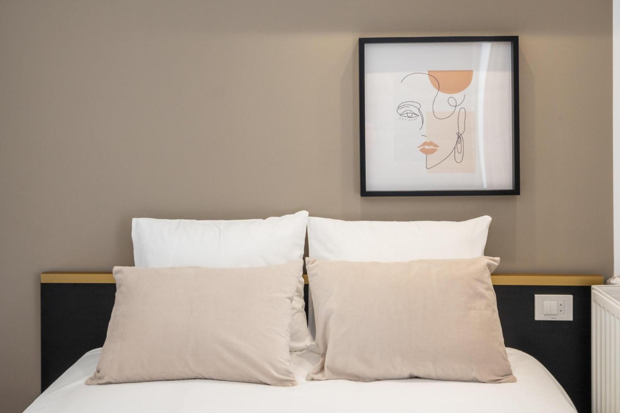 Romana 2 Bedroom Apartment Bucharest