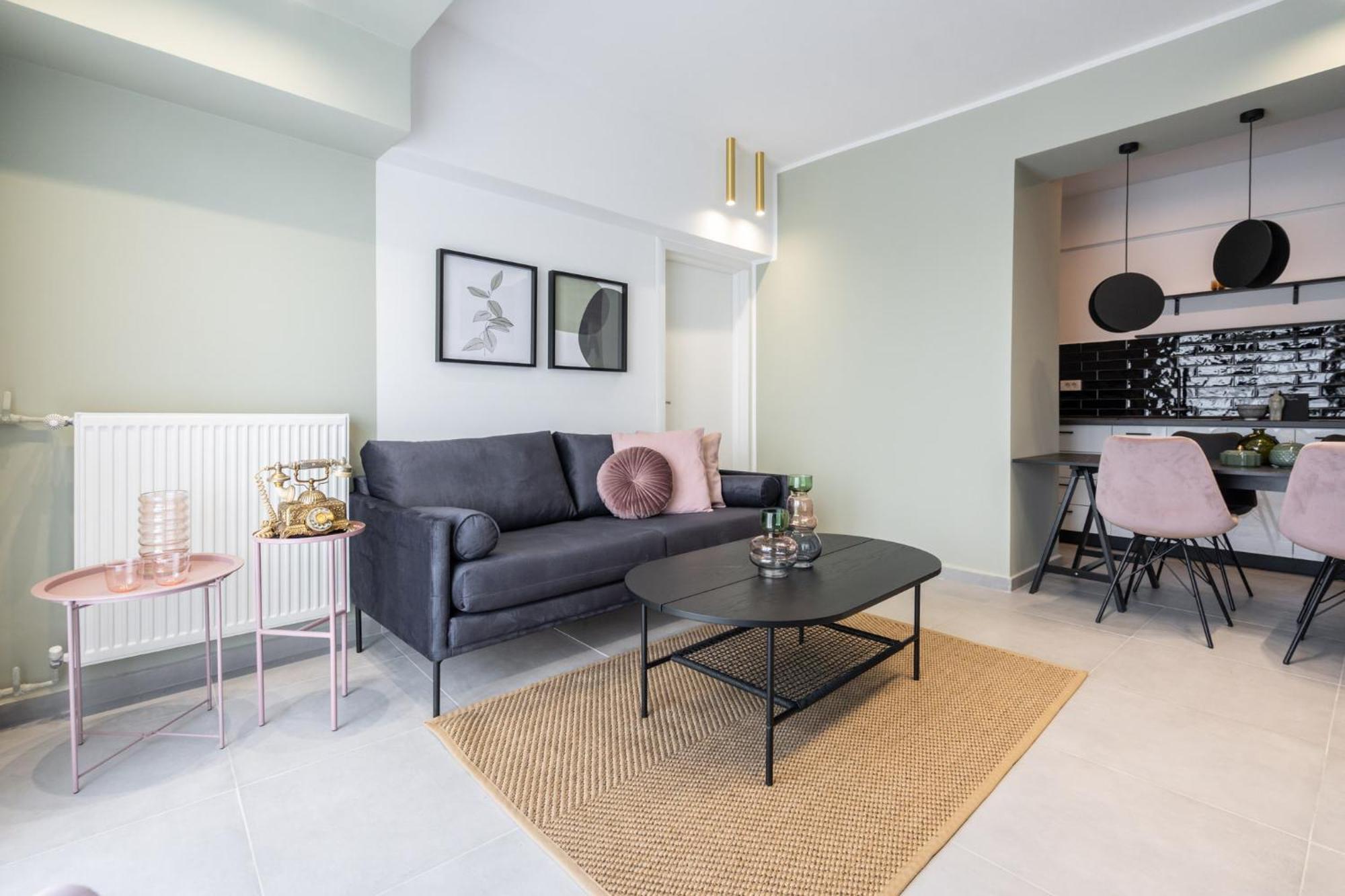 Apartment Romana 2 Bedroom *