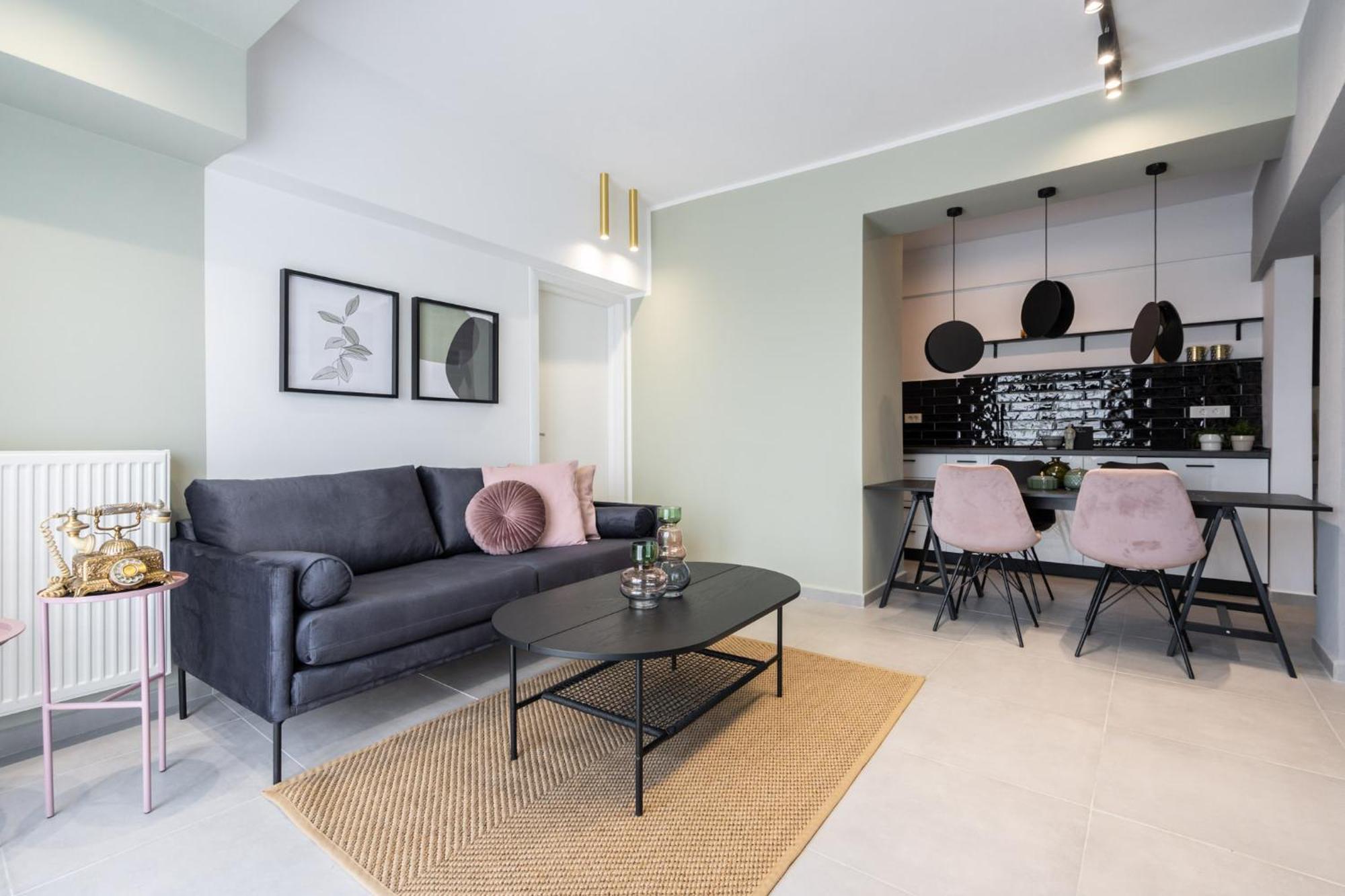 Romana 2 Bedroom Apartment *