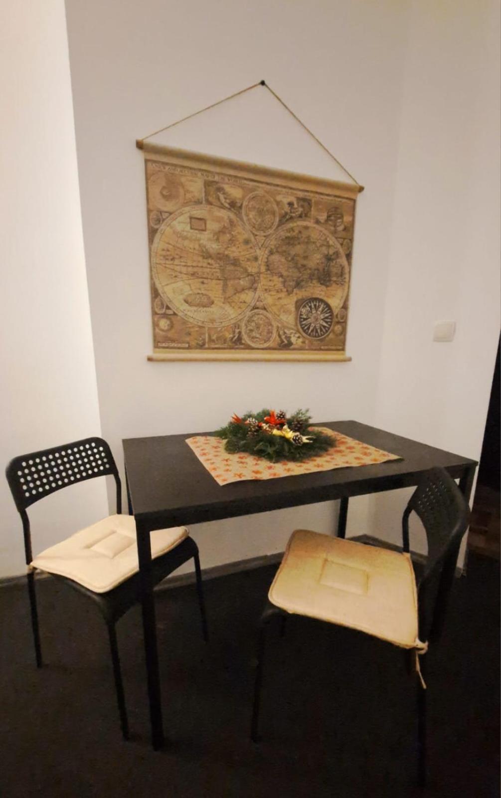 Bed & Breakfast Piata Amzei