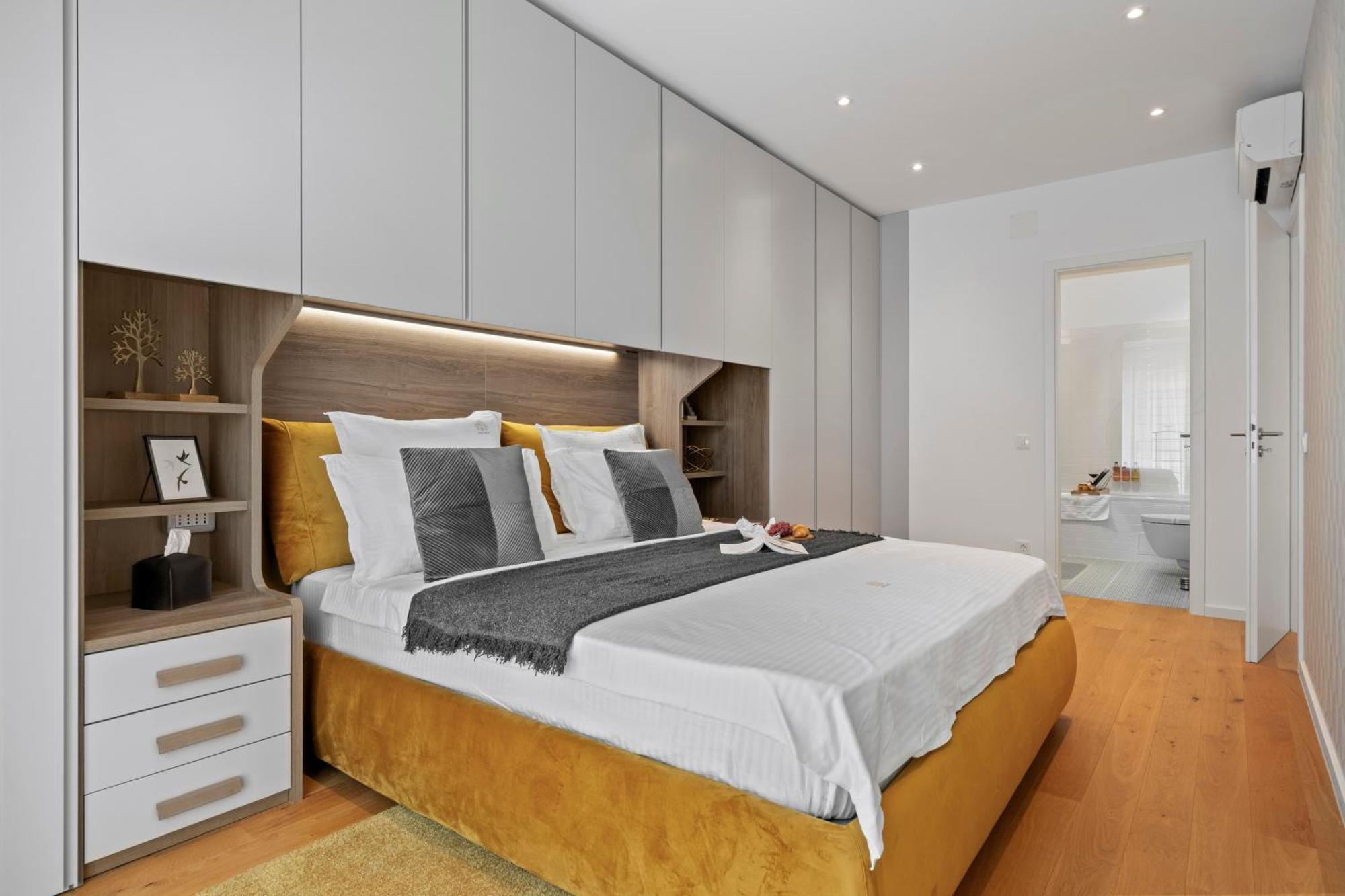 Mido With Parking And Self Check-in Apartment *