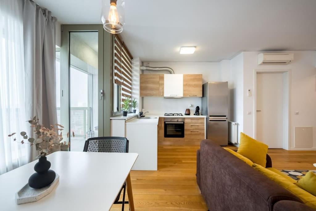 Apartamento Sky View - Golden Horizon *