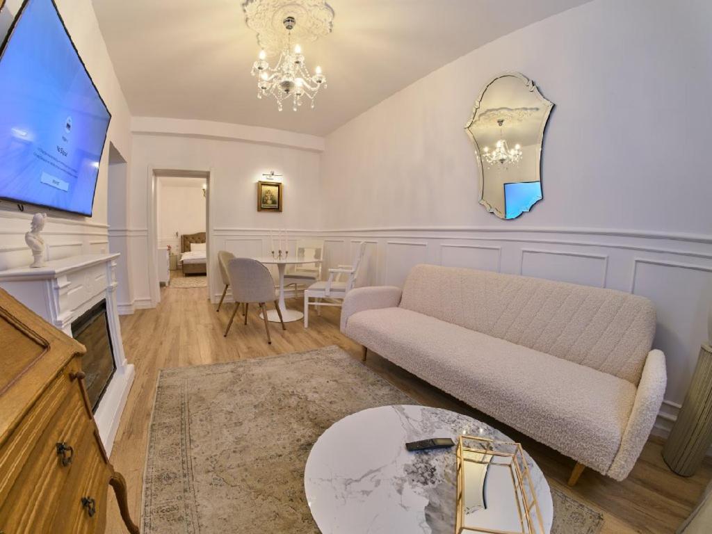 Apartment Glinka By Ioana Bucharest
