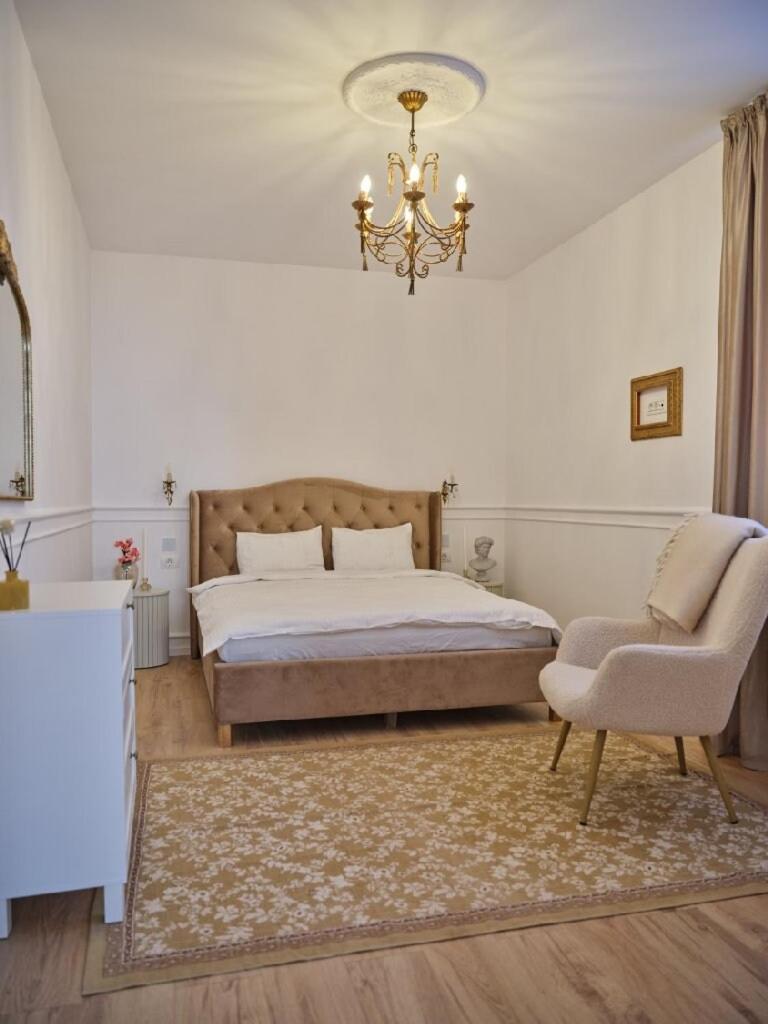 Apartment Glinka By Ioana