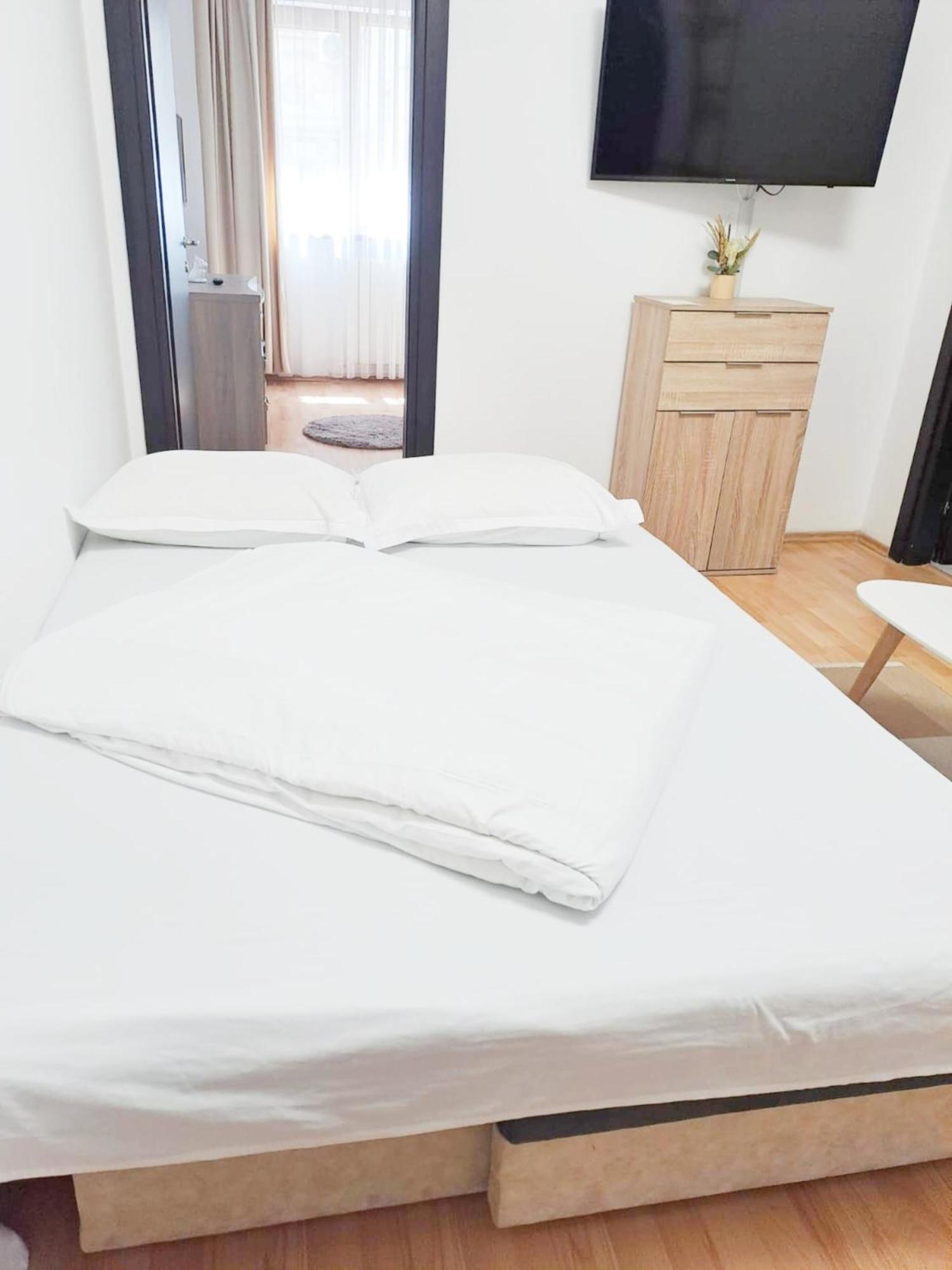 Apartment Ap2 Univibe 1br Cozy & Comfy - Universitate Hob