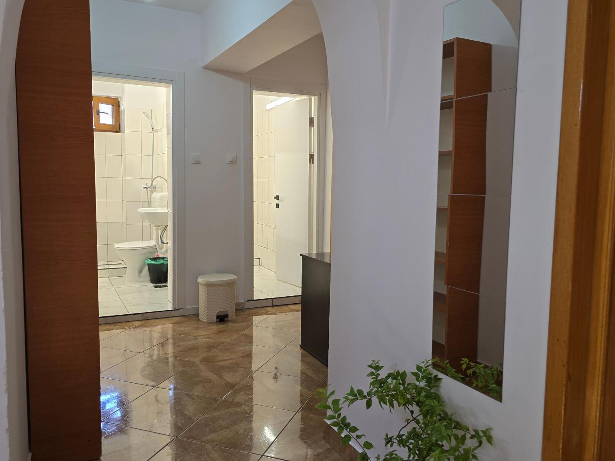 Z Hostel *