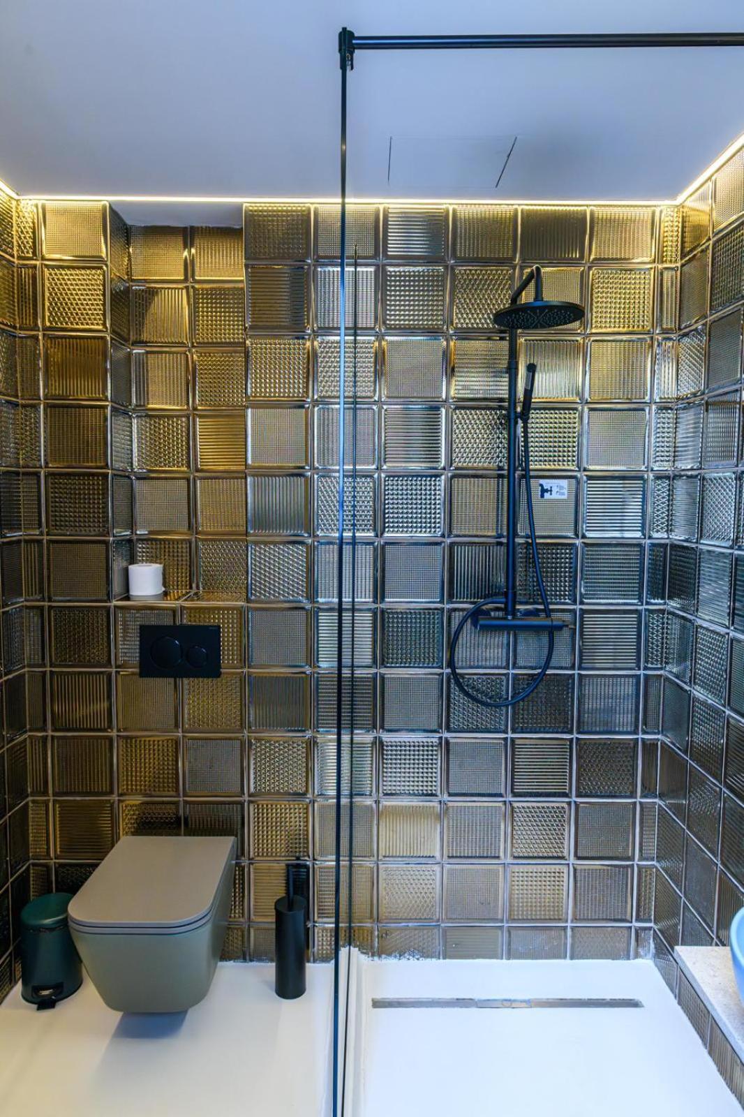 Motel Nishani 5 Stars Boutique