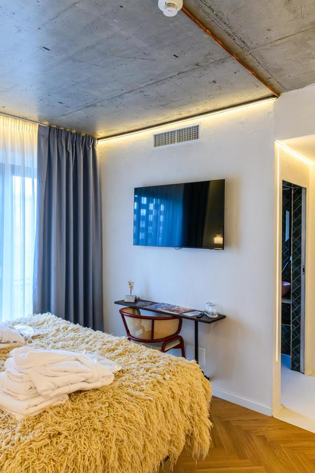 Nishani 5 Stars Boutique Bucharest