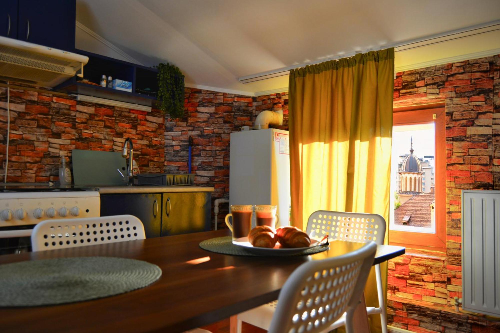 Tailor House - Old Town Penthouse Apartment *