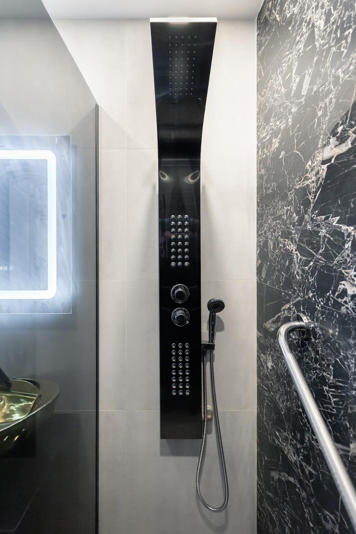 Ultra Modern 2br - Walk Downtown And Everywhere! Bucareste