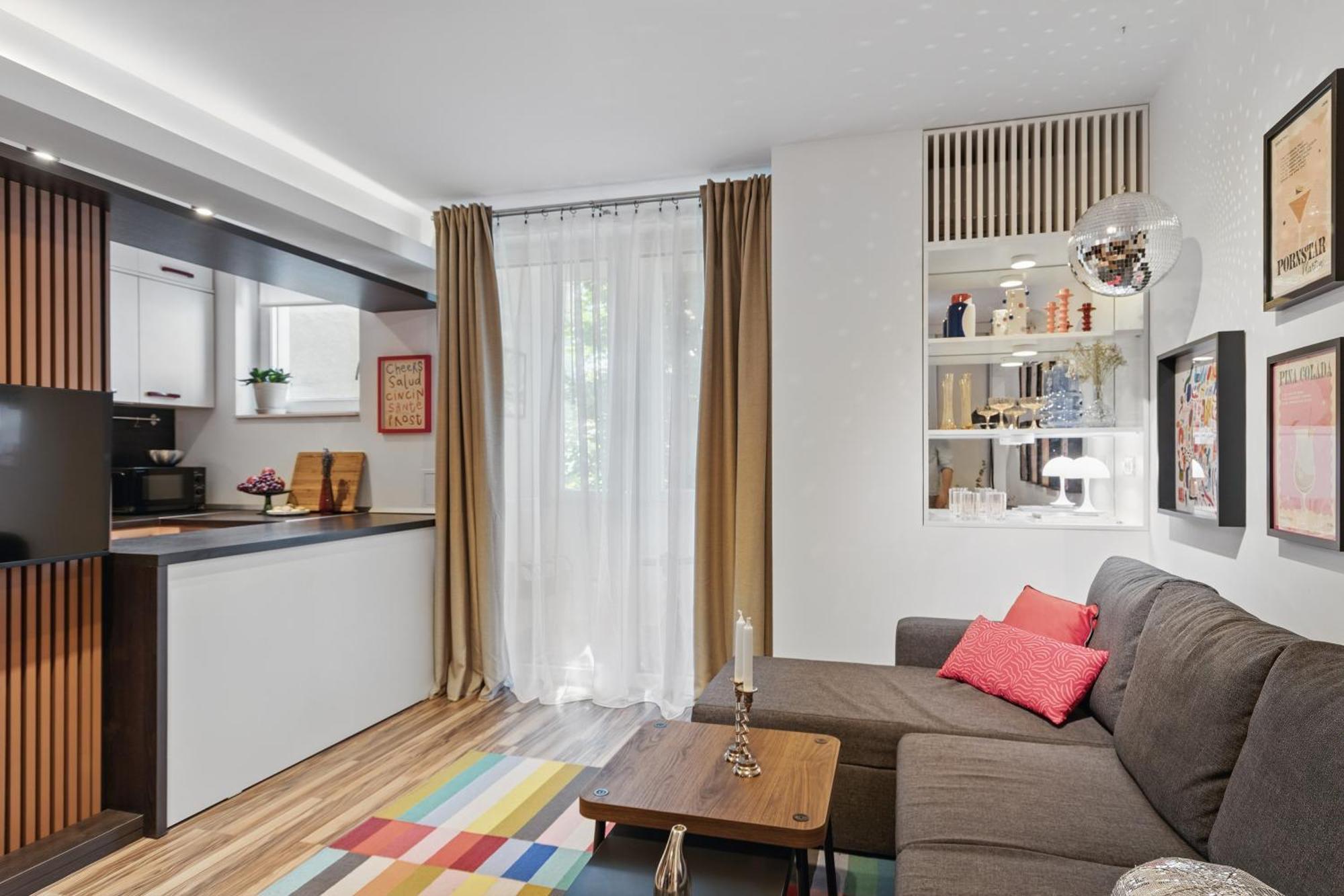 The Cocktail Place Apartment