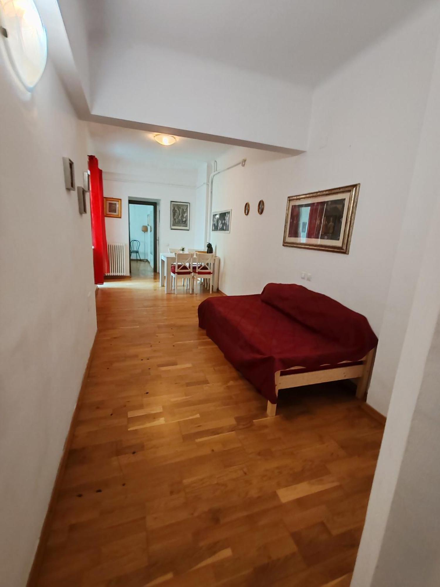 Aparthotel Central 4 Budget Accomodation Bucharest
