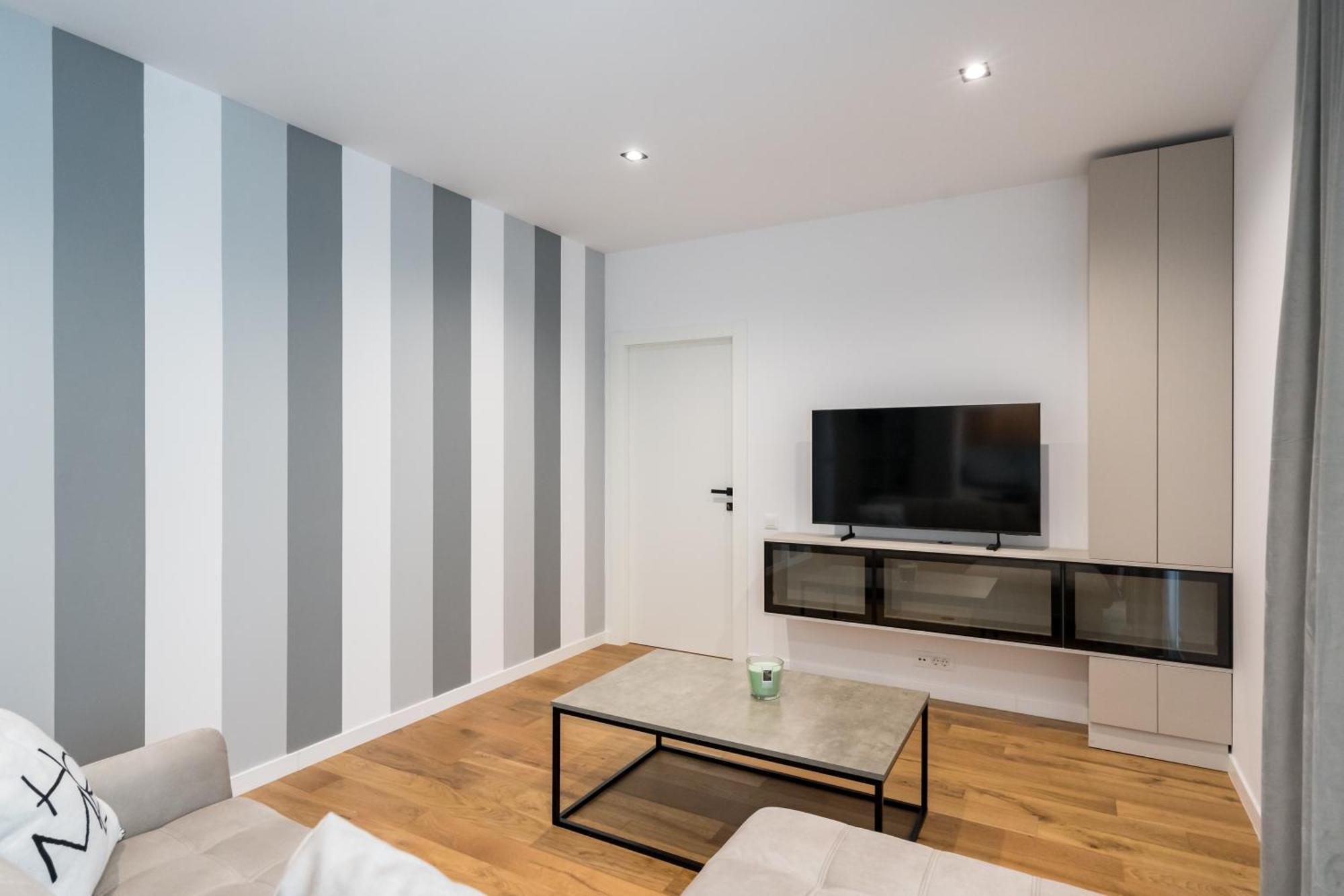 Maze Stripe 1 Bedroom In One Cotroceni Apartment *