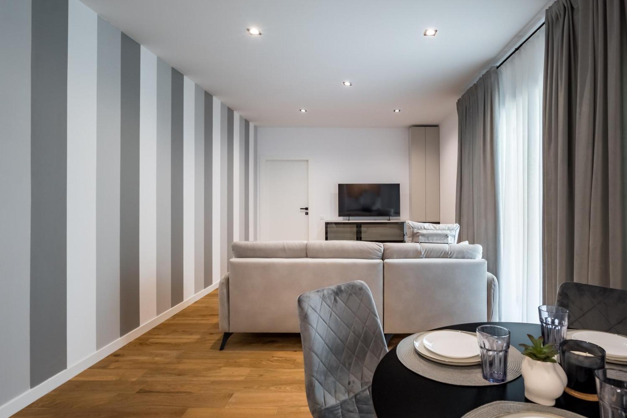 Maze Stripe 1 Bedroom In One Cotroceni Apartment *